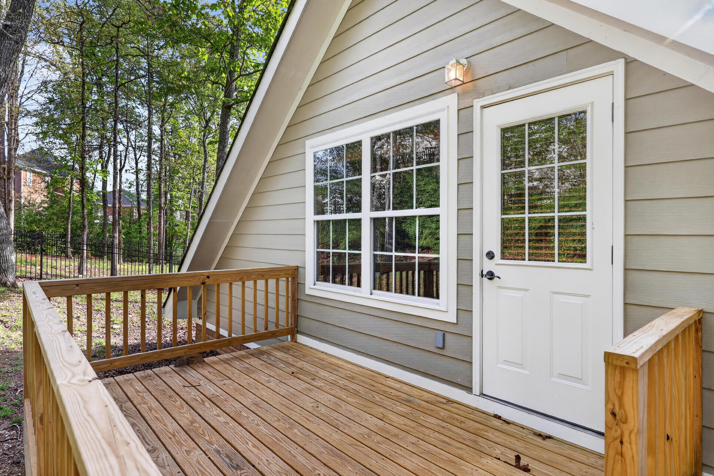 88 Herron Lane