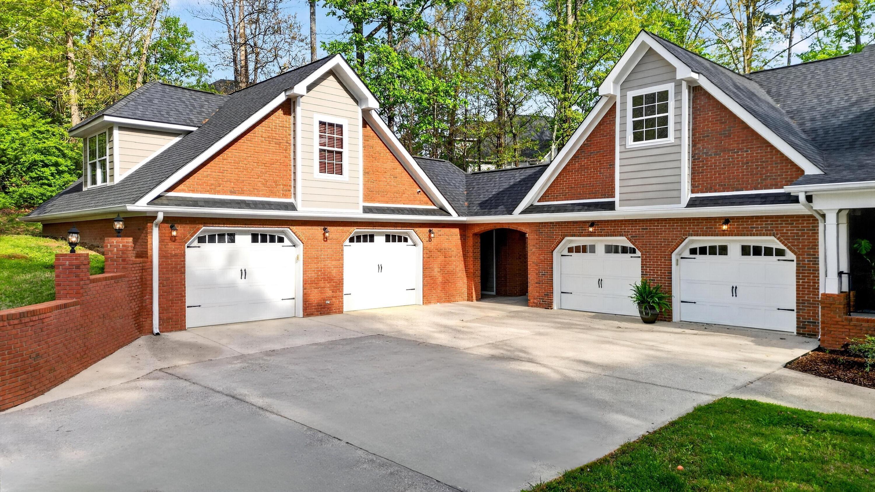 88 Herron Lane