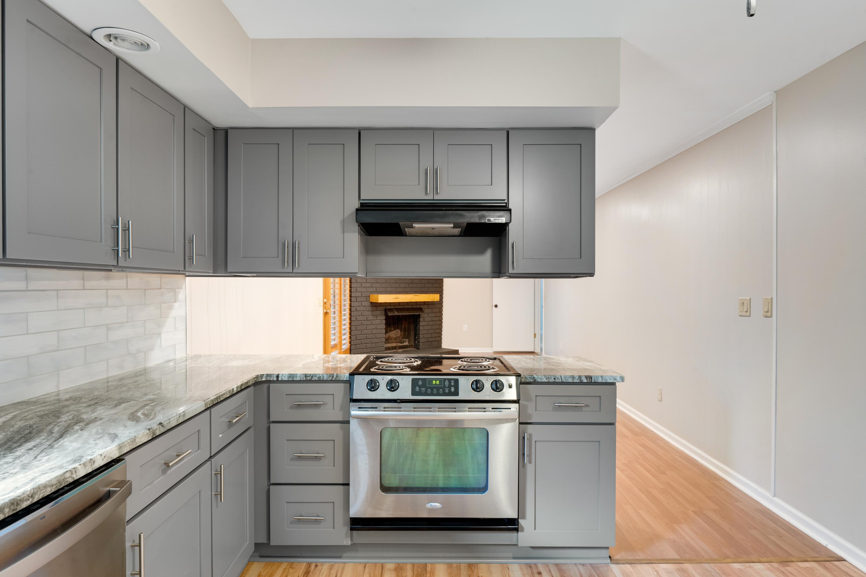 154 Valleybrook Circle