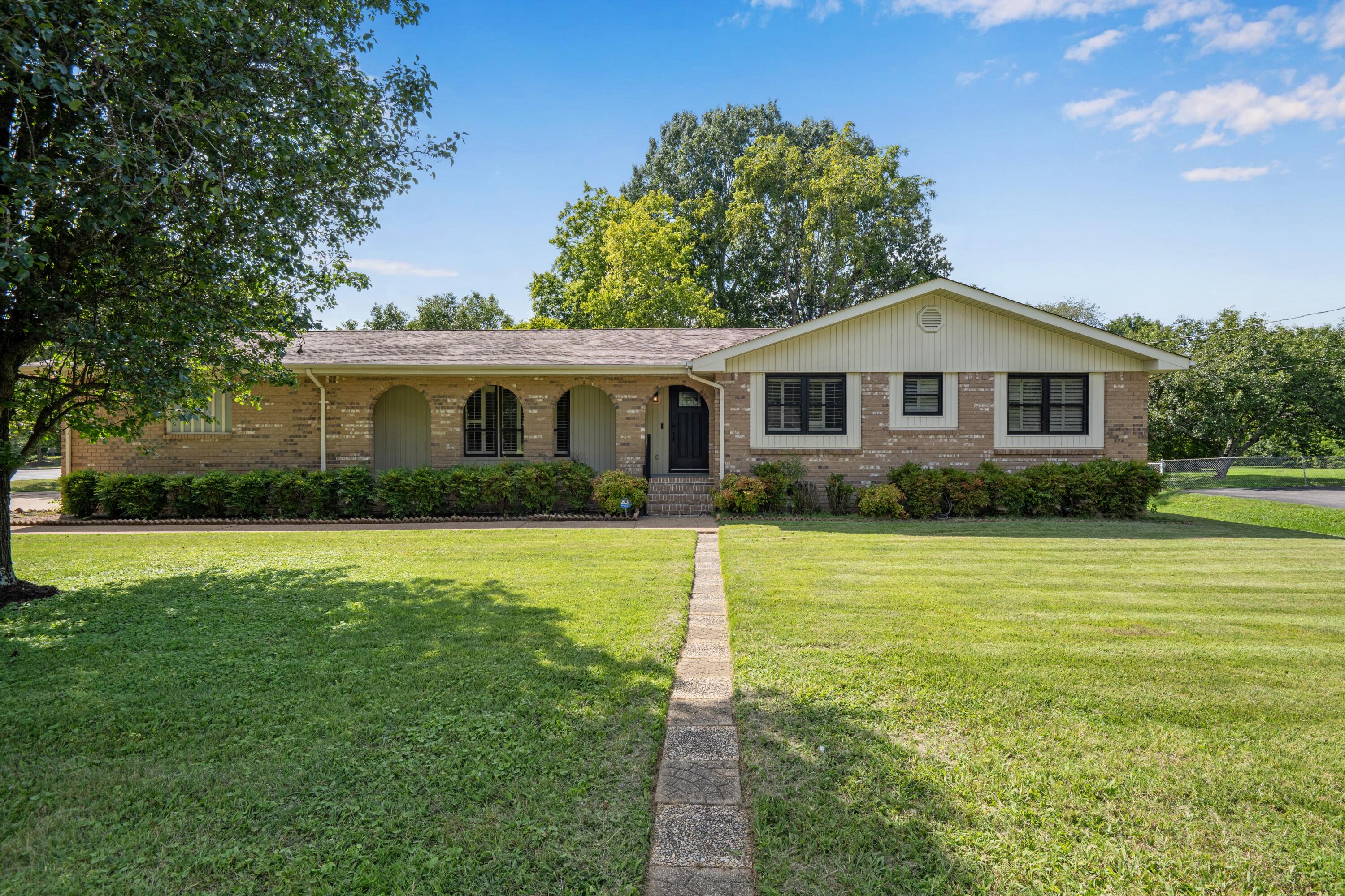 154 Valleybrook Circle