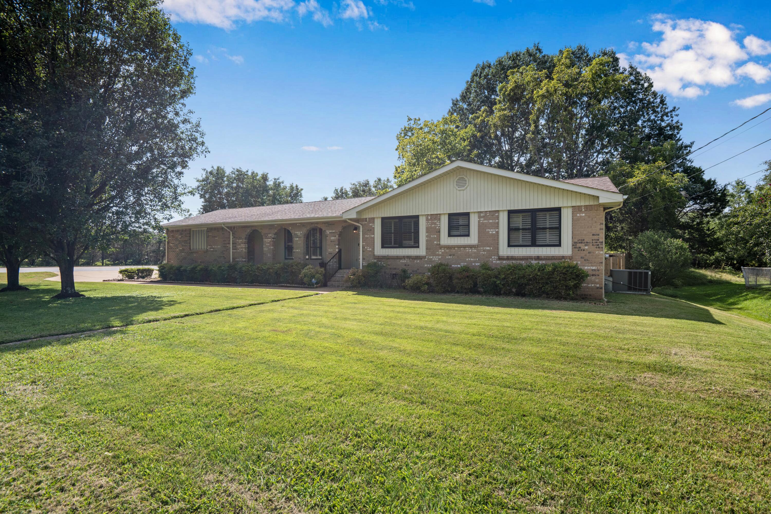 154 Valleybrook Circle