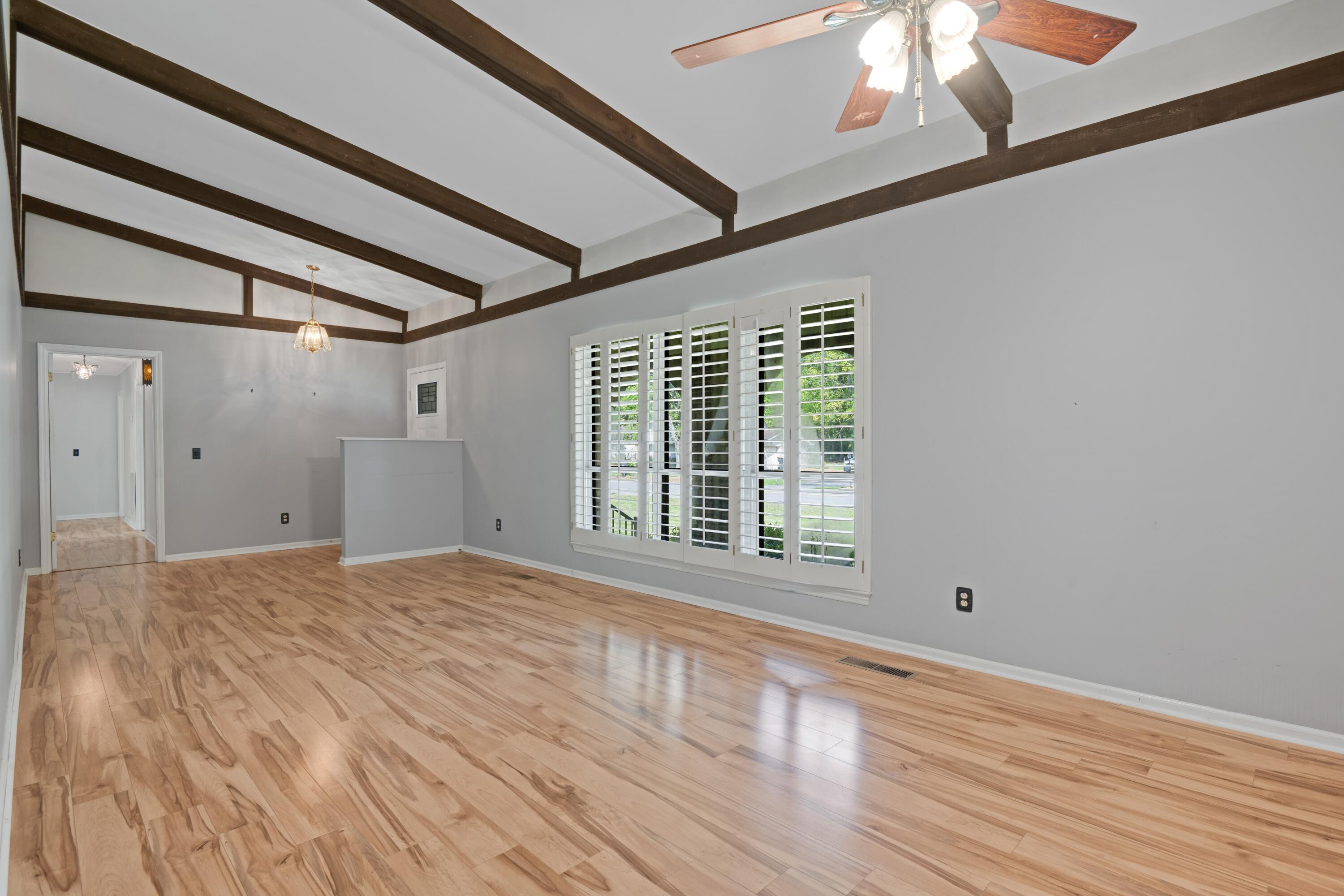 154 Valleybrook Circle