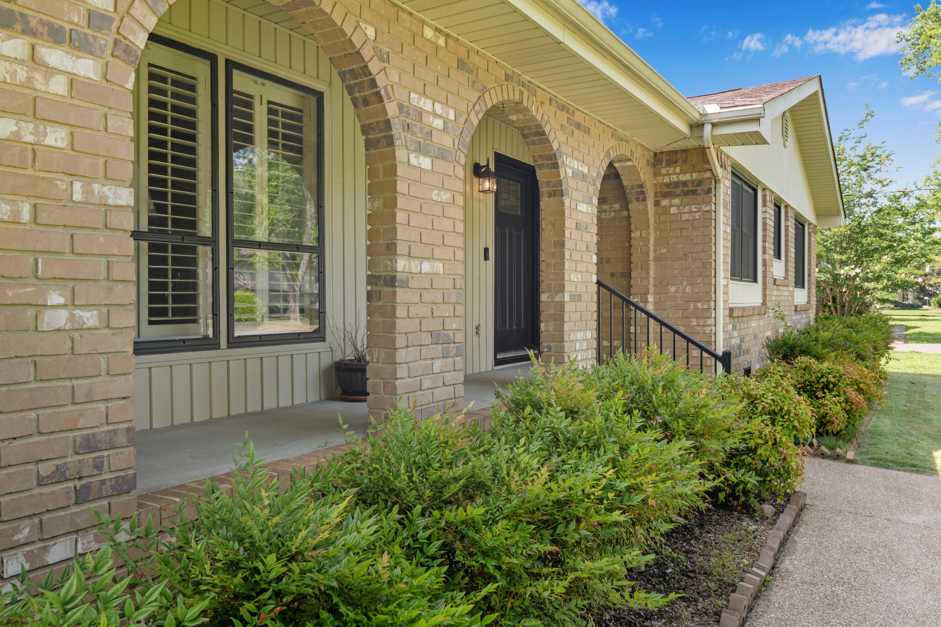 154 Valleybrook Circle