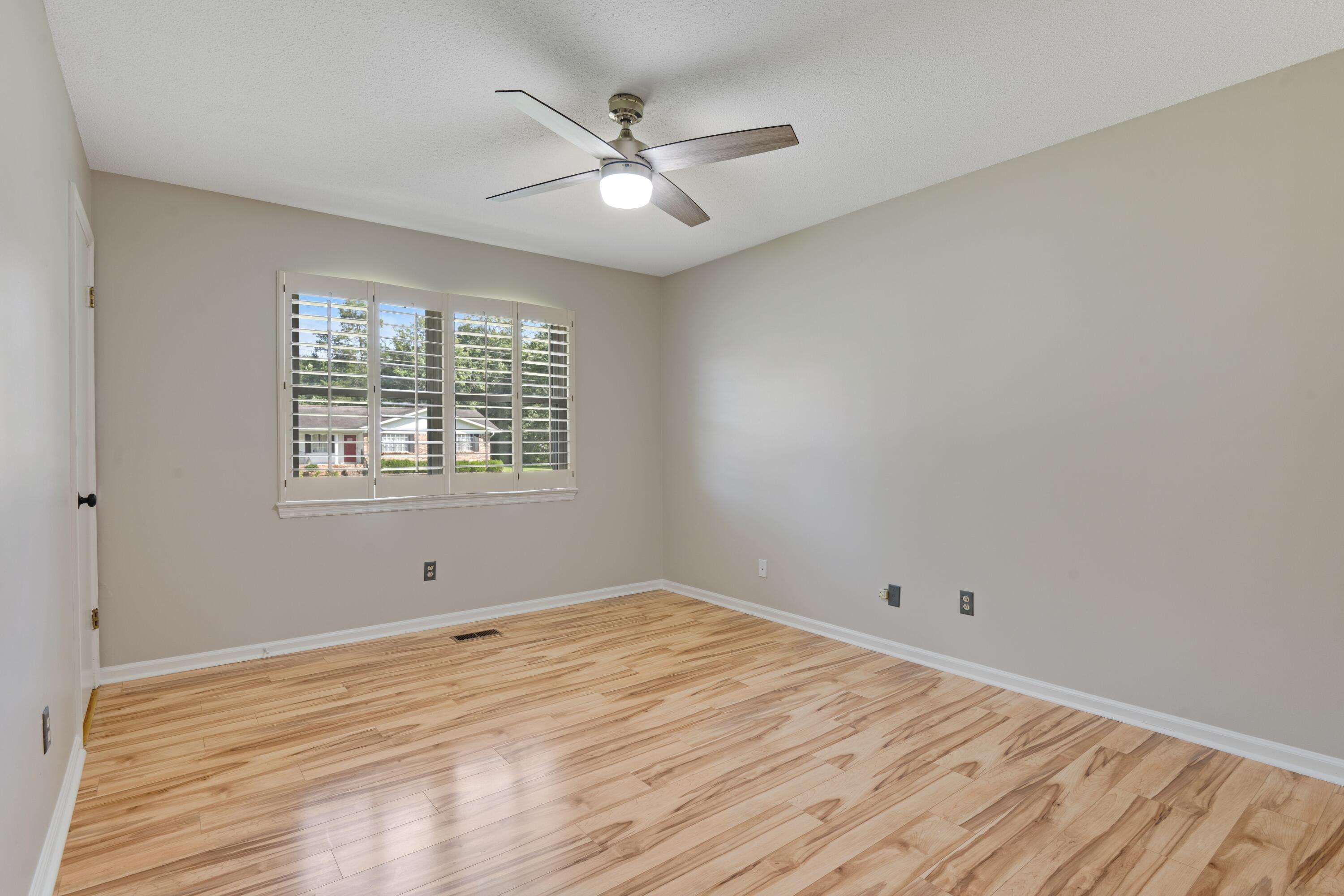 154 Valleybrook Circle