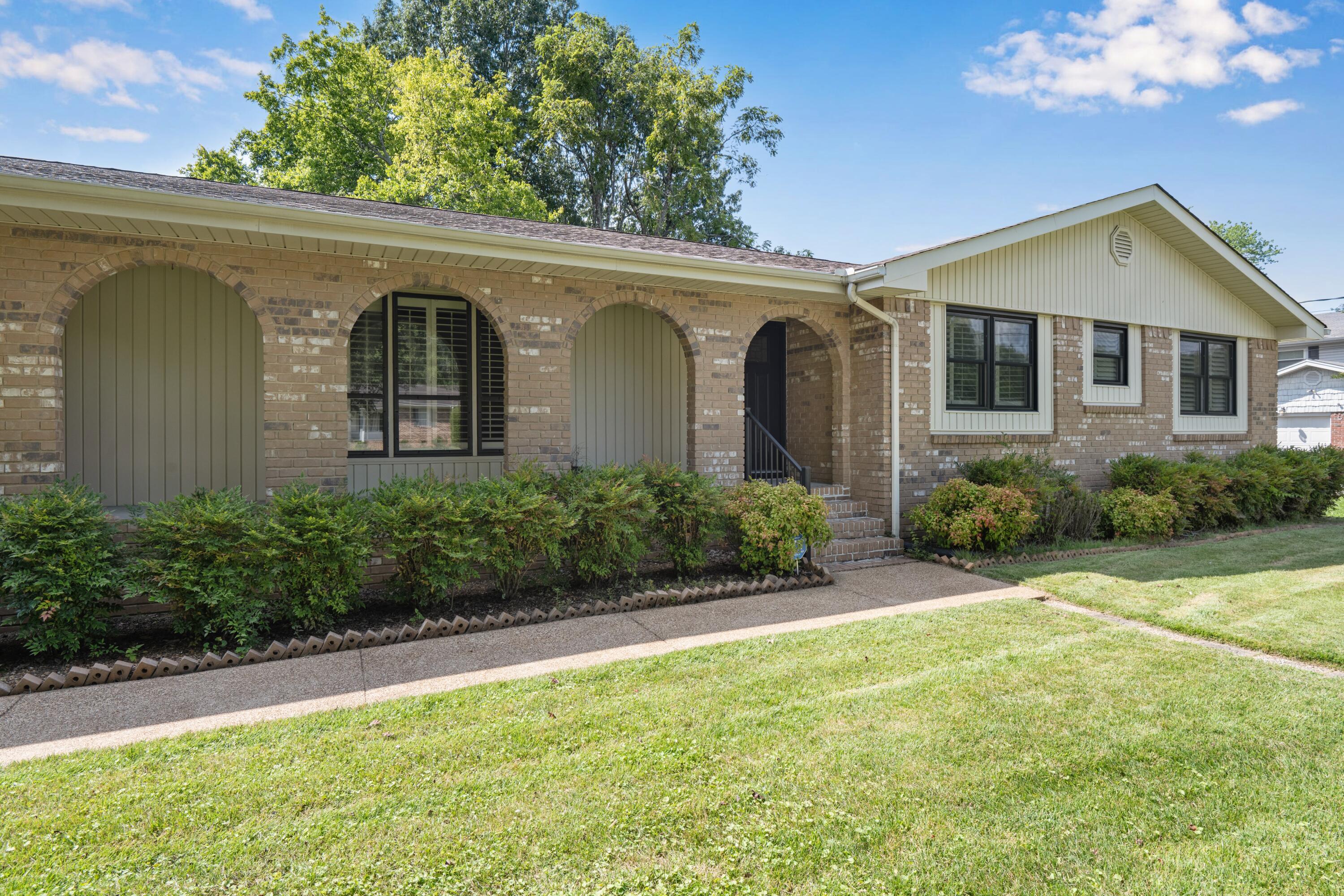 154 Valleybrook Circle