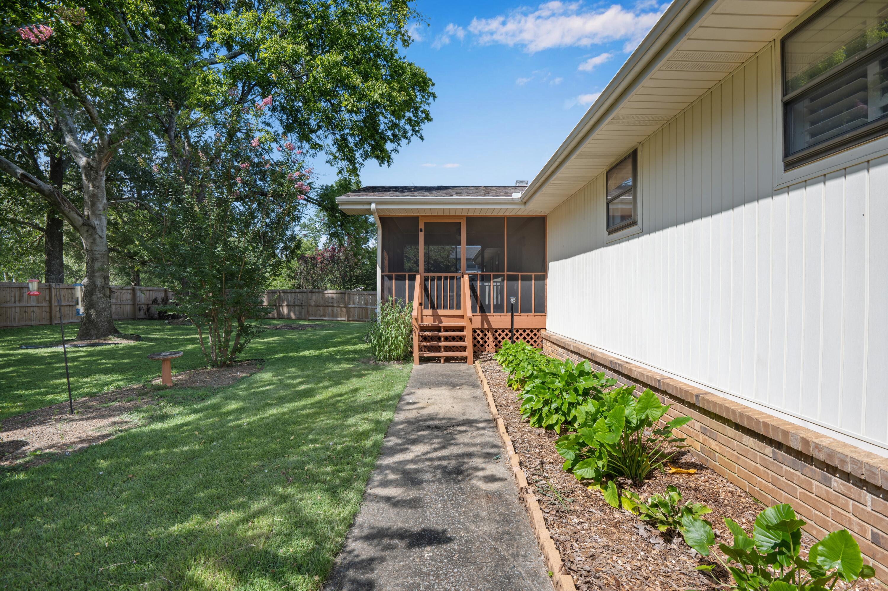 154 Valleybrook Circle