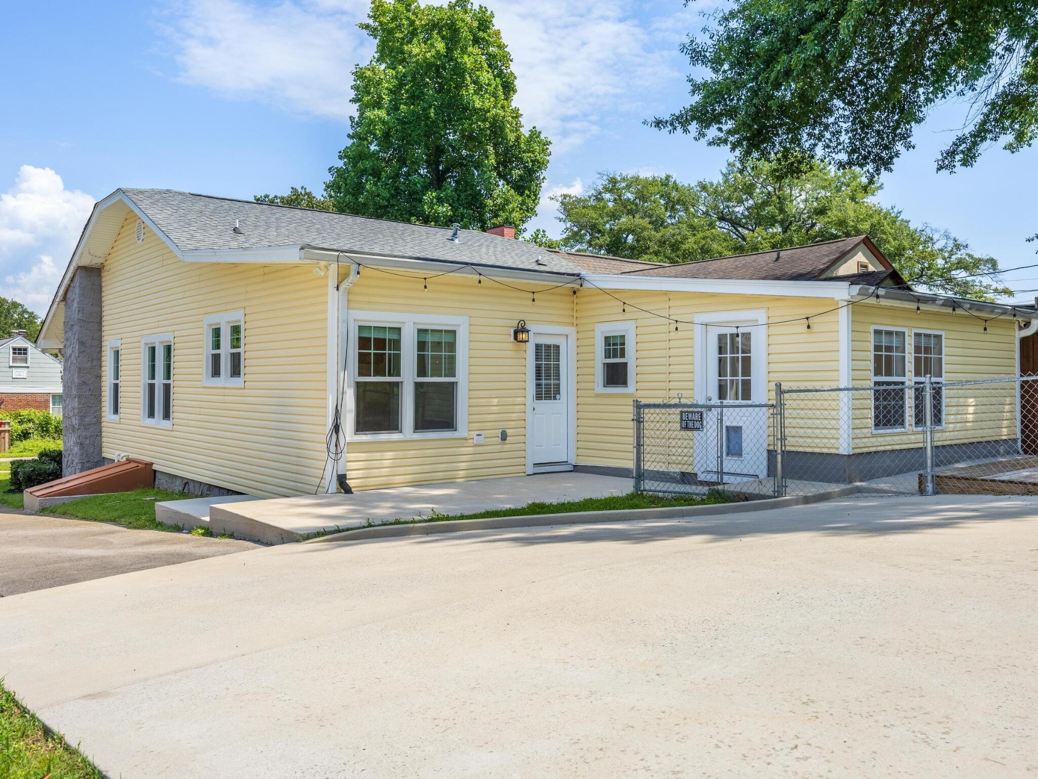 4004 Albemarle Avenue