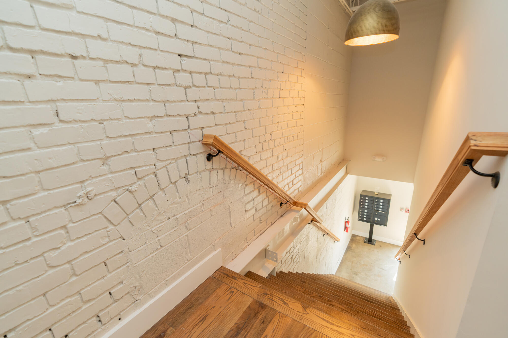 614 E Main Street, 206
