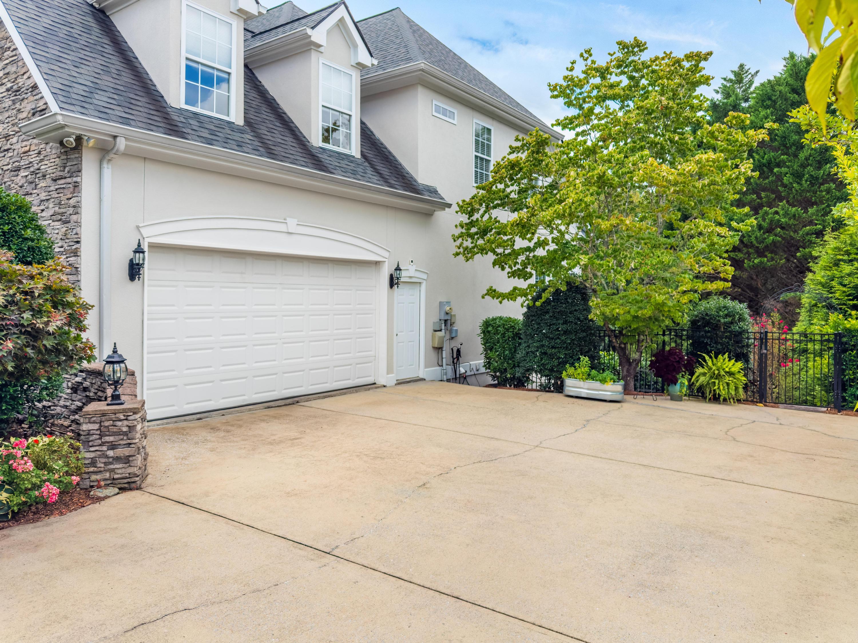 513 Grand Mountain Drive