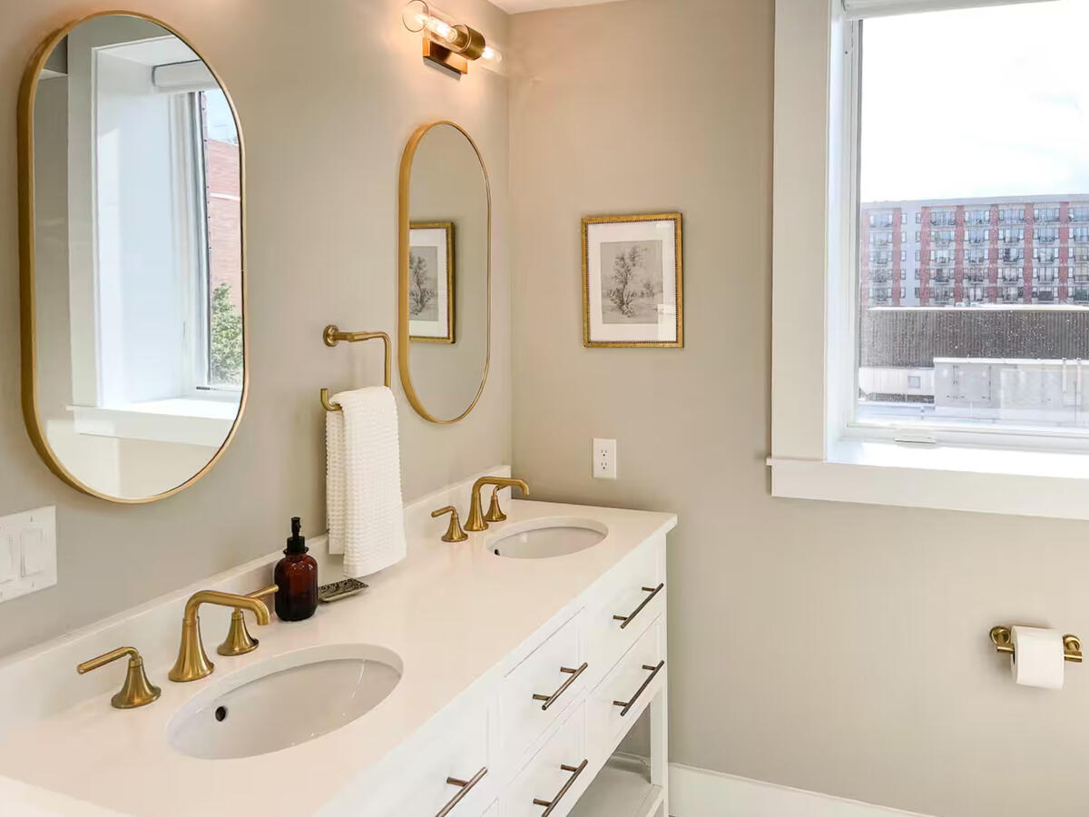 707 Georgia Avenue, #301