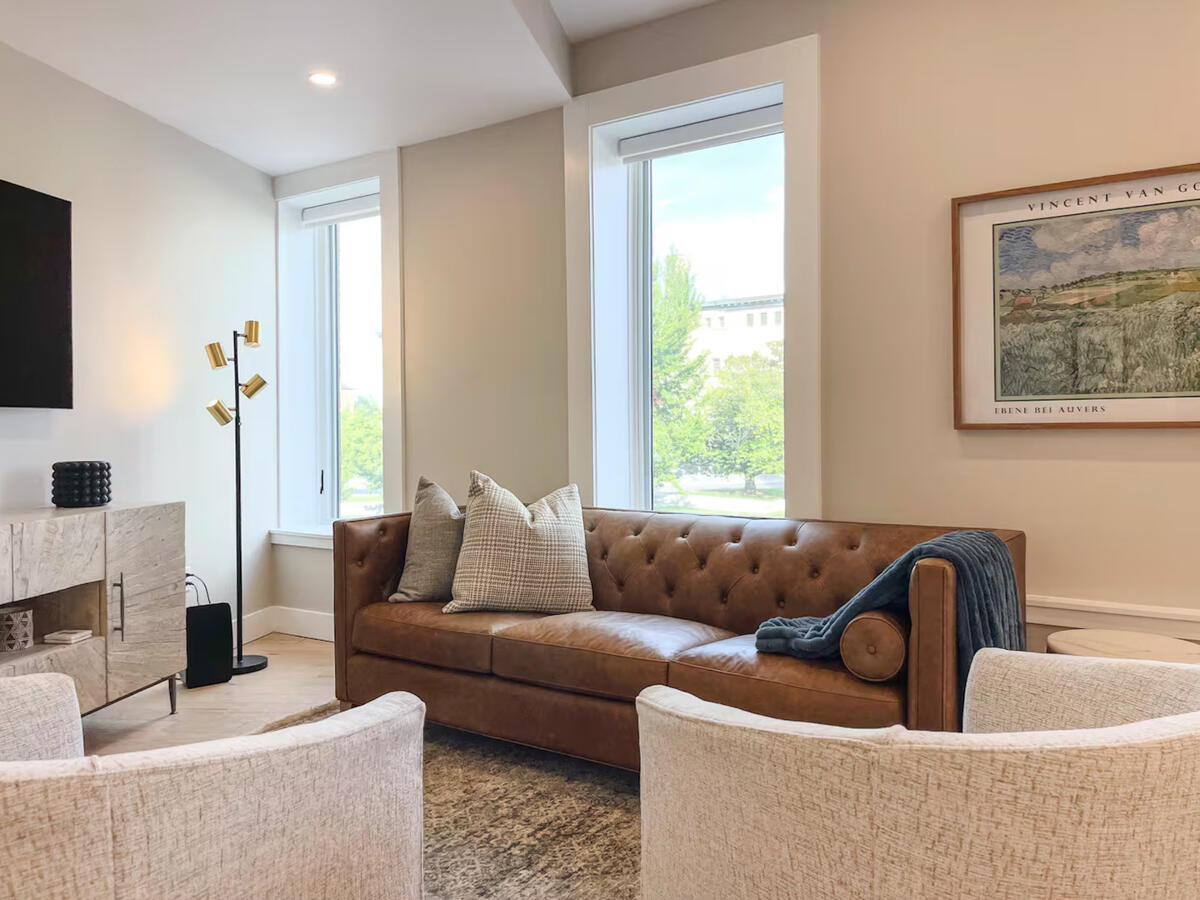 707 Georgia Avenue, #301
