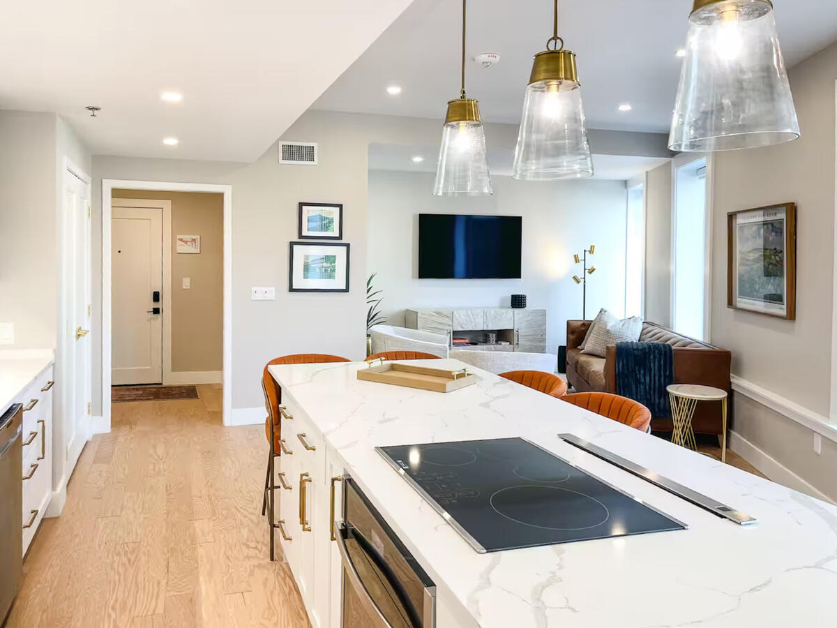 707 Georgia Avenue, #301