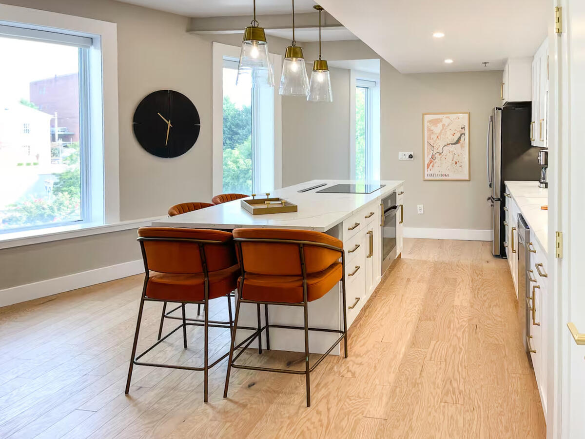 707 Georgia Avenue, #301
