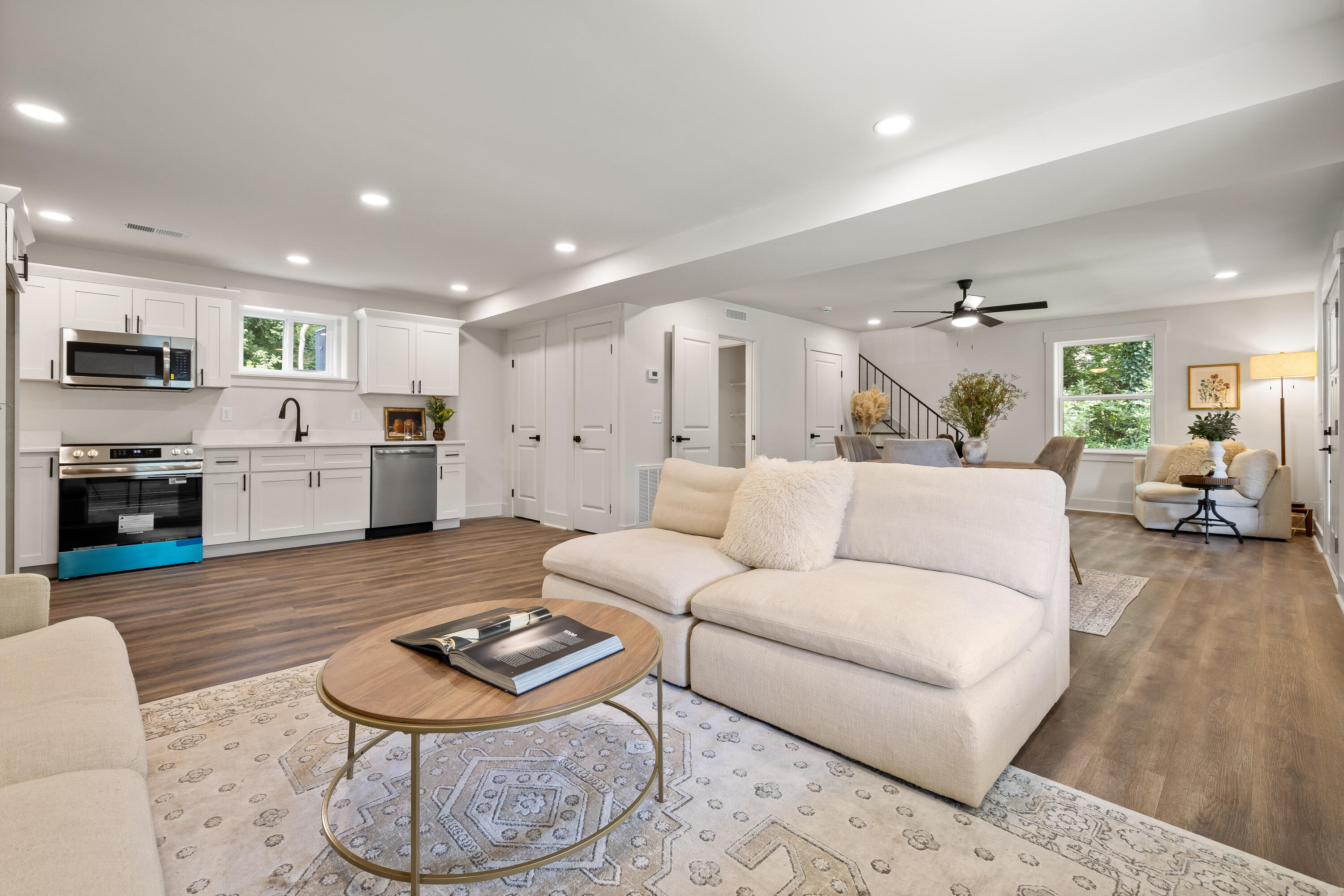 2323 Lyons Lane