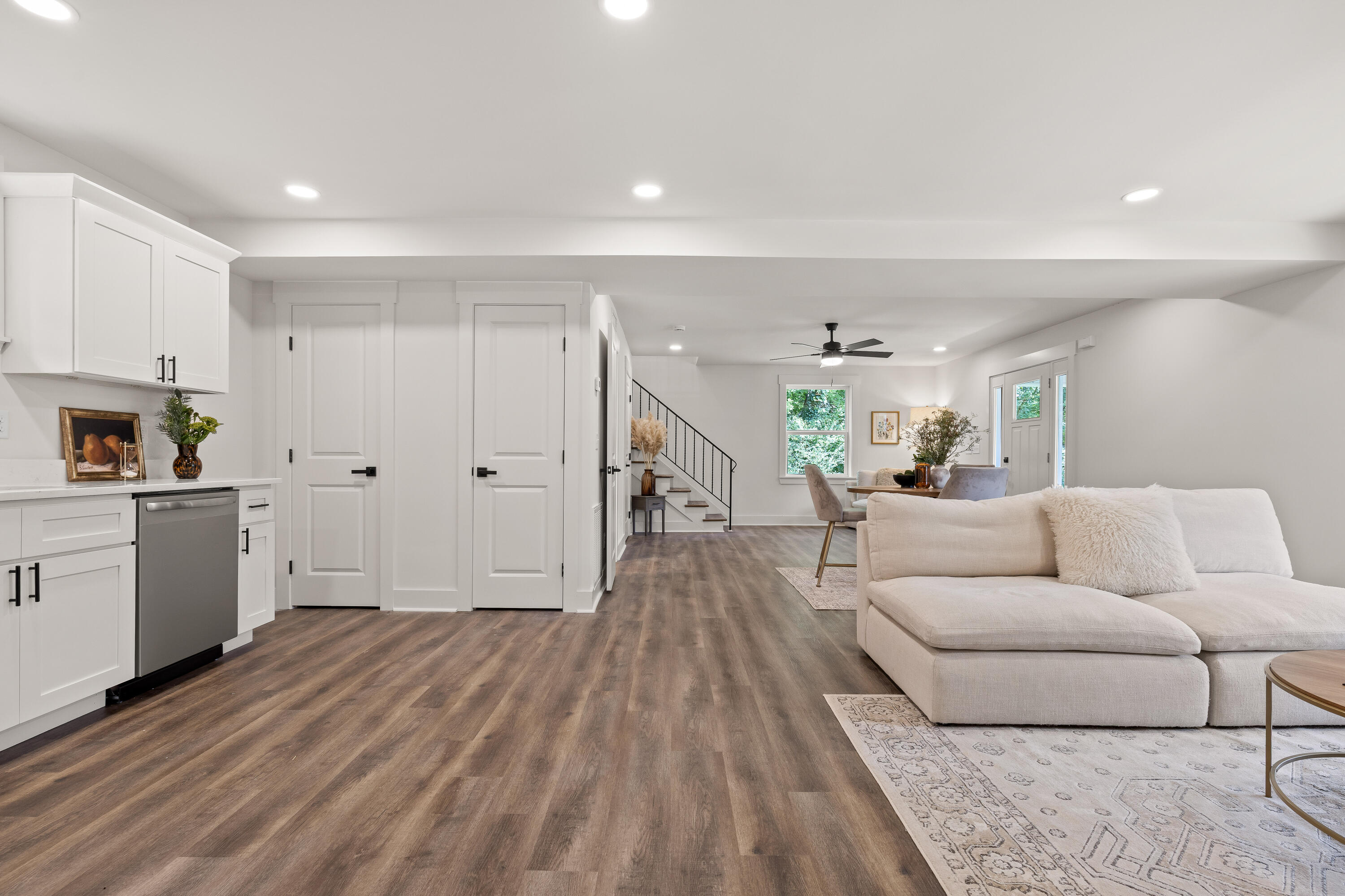 2323 Lyons Lane