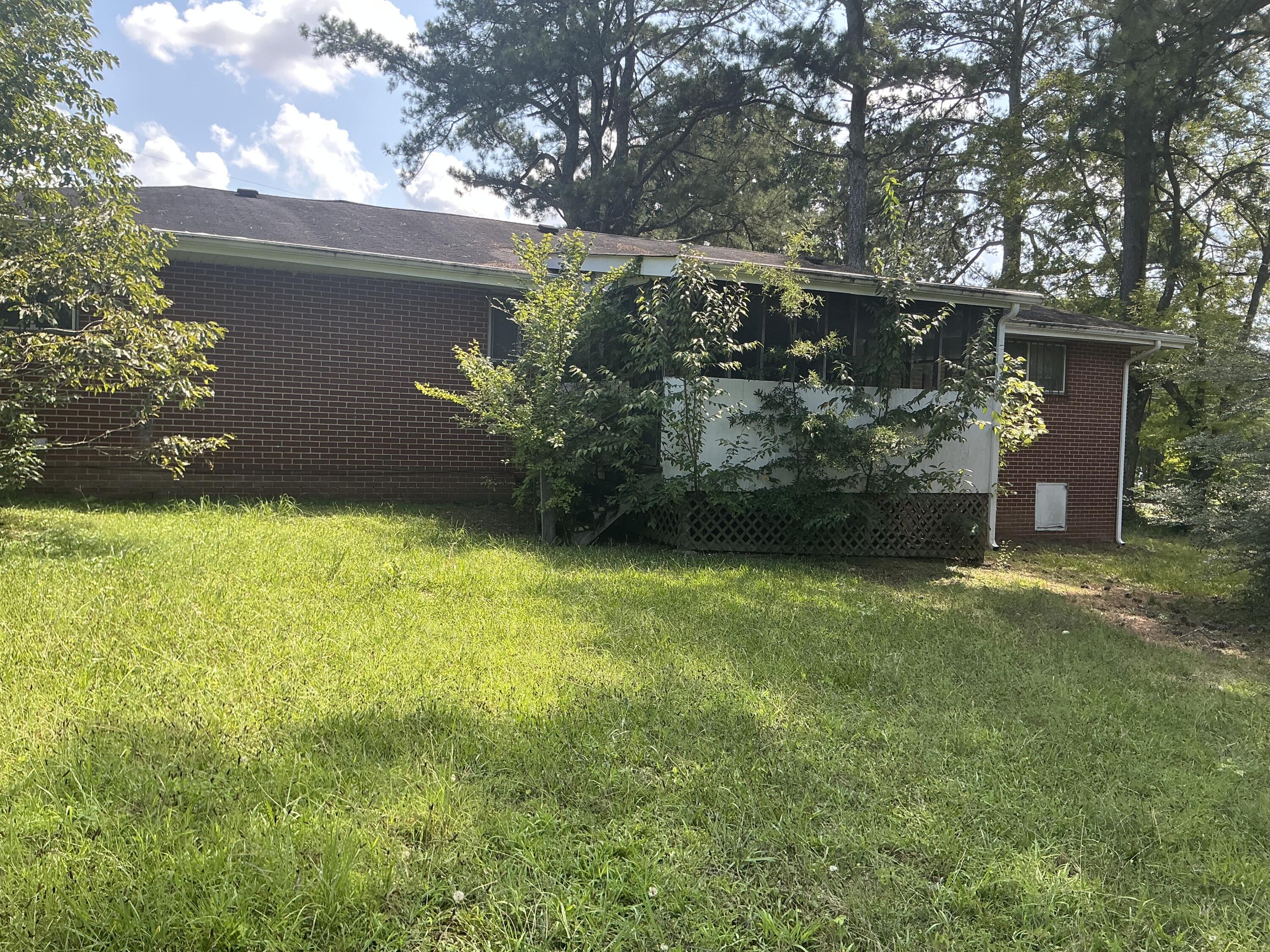 5507 Upshaw Drive