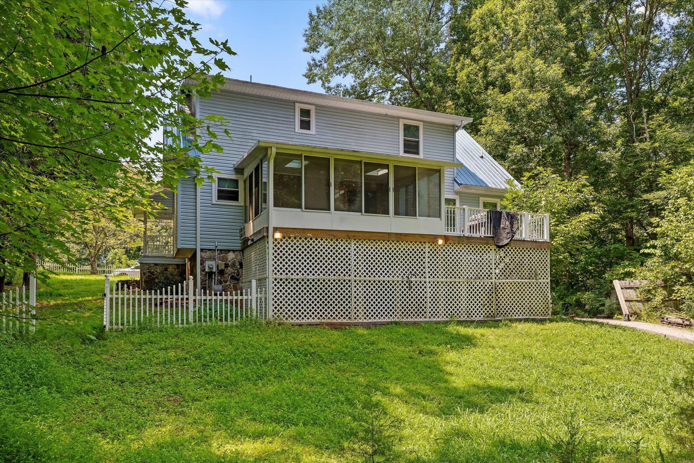 120 NW Buckeye Lane NW