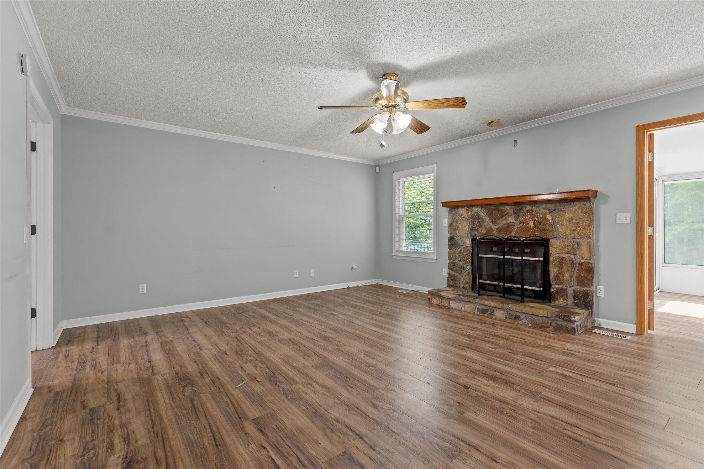 120 NW Buckeye Lane NW