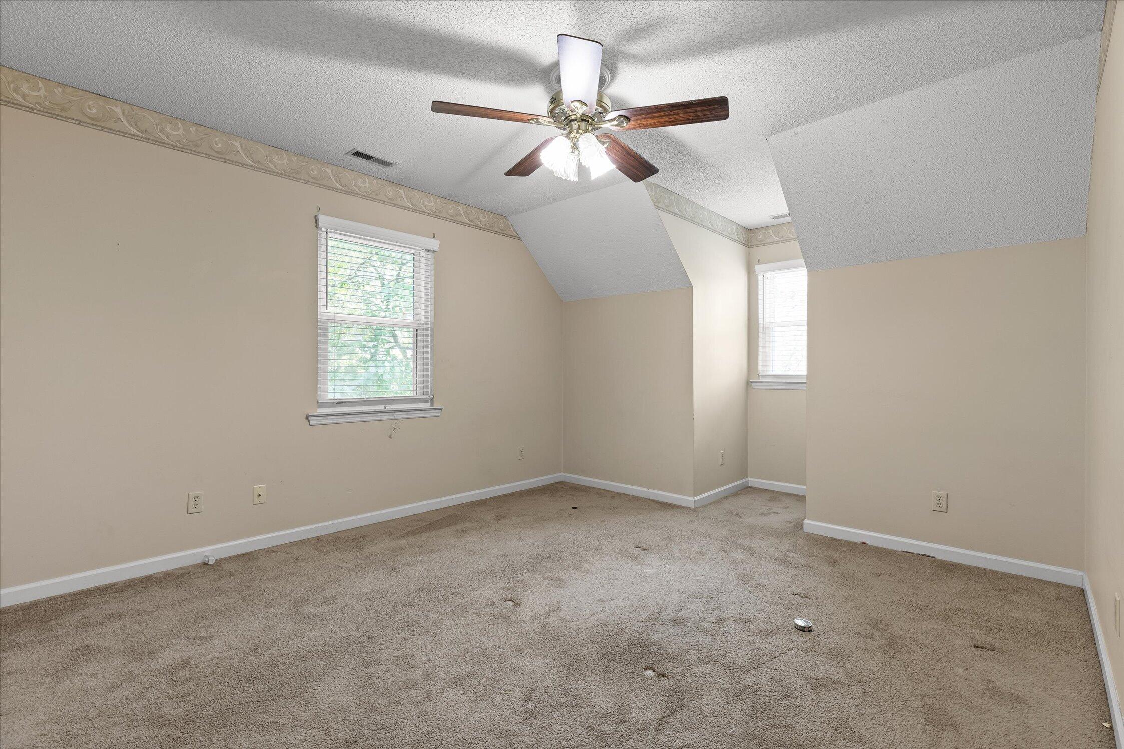 120 NW Buckeye Lane NW