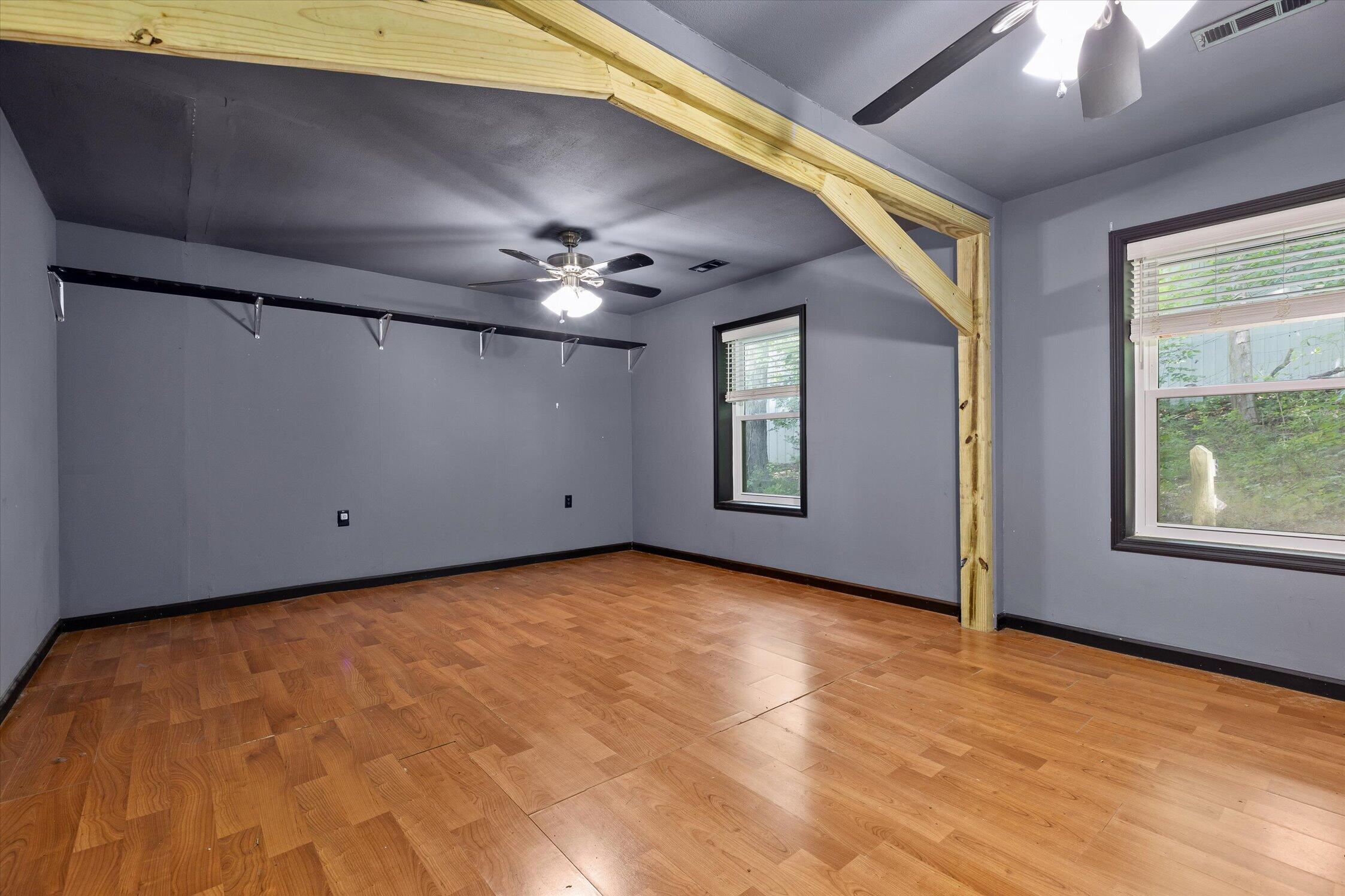 120 NW Buckeye Lane NW