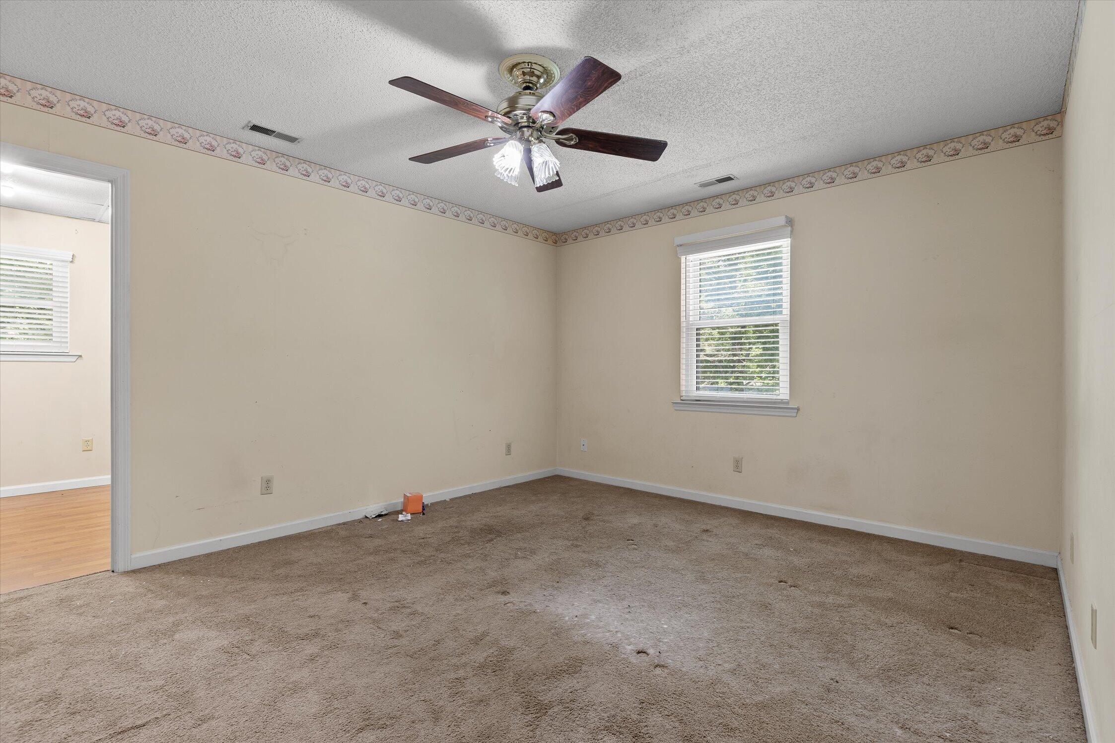 120 NW Buckeye Lane NW