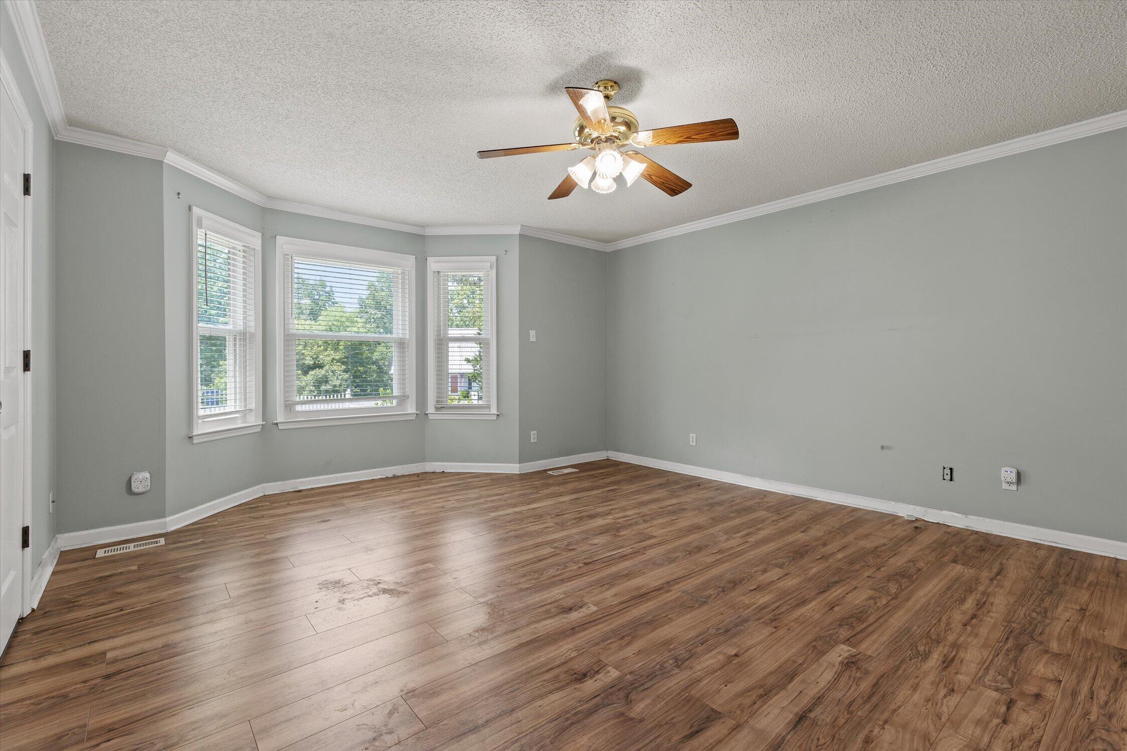 120 NW Buckeye Lane NW