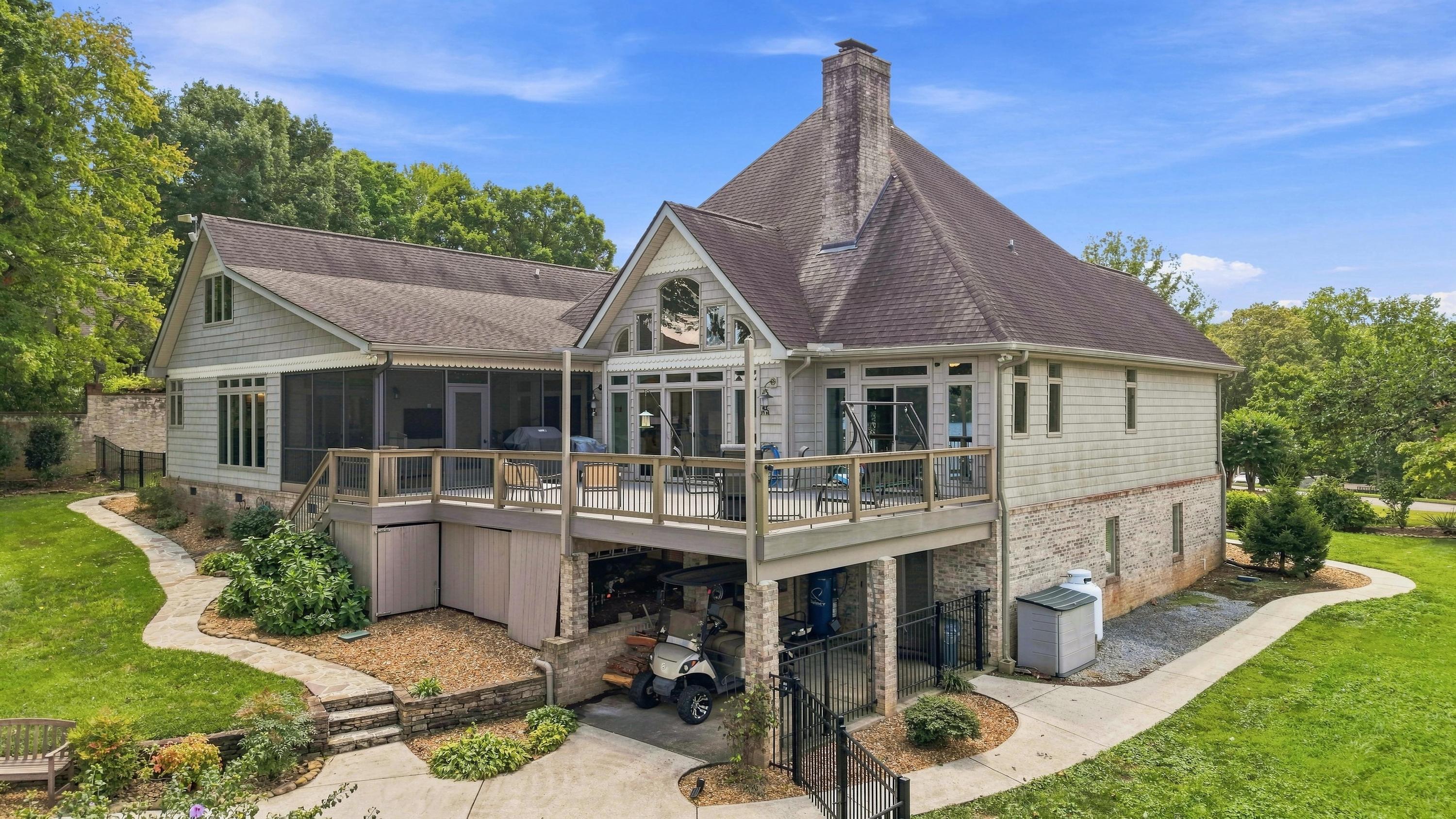 3914 Windward Lane