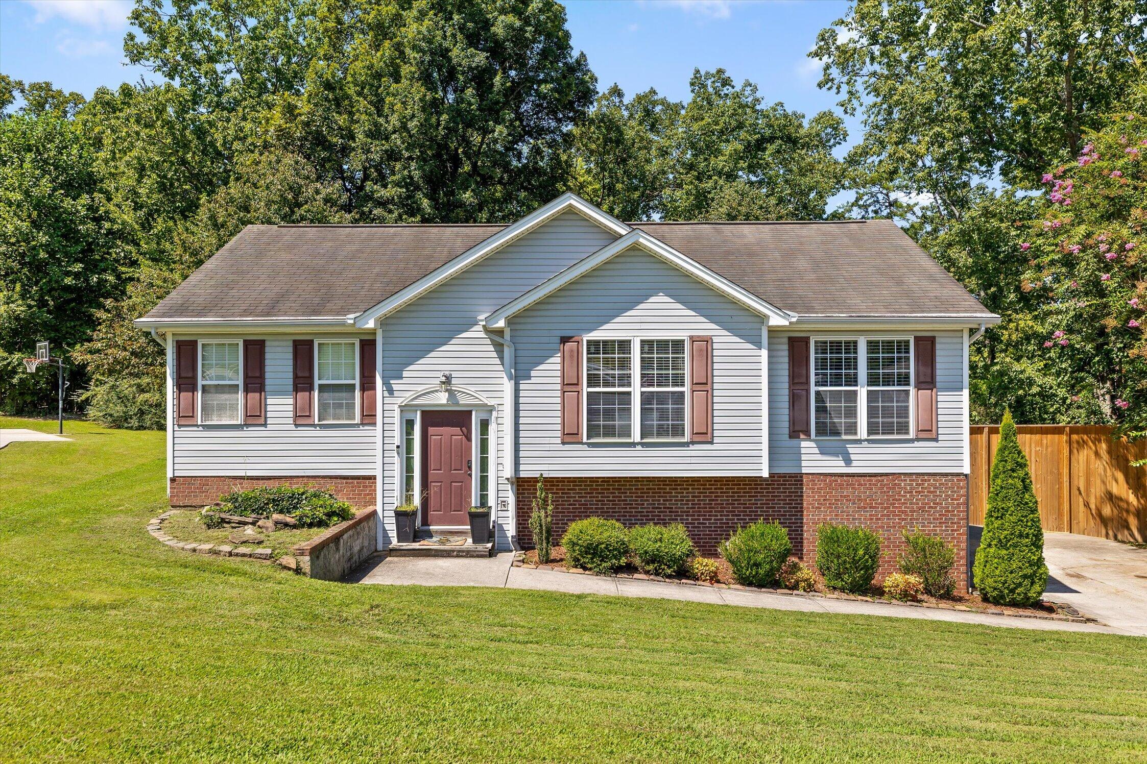 1999 Hardwood Lane