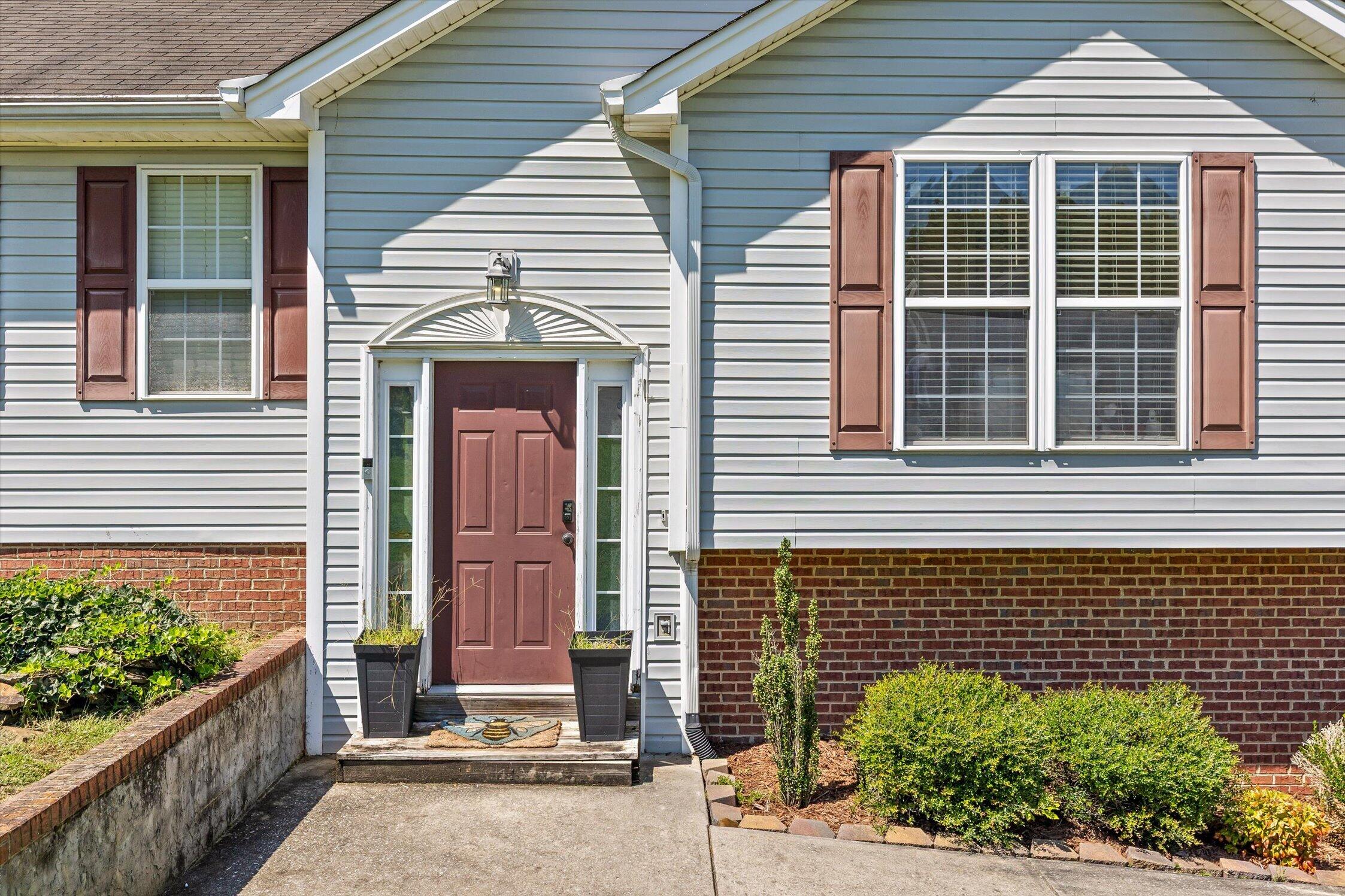 1999 Hardwood Lane