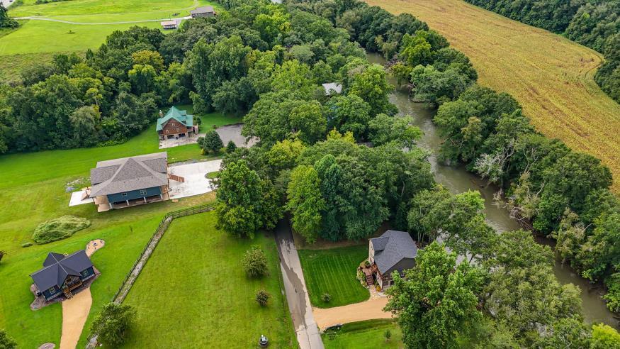 160 Tree Frog Lane