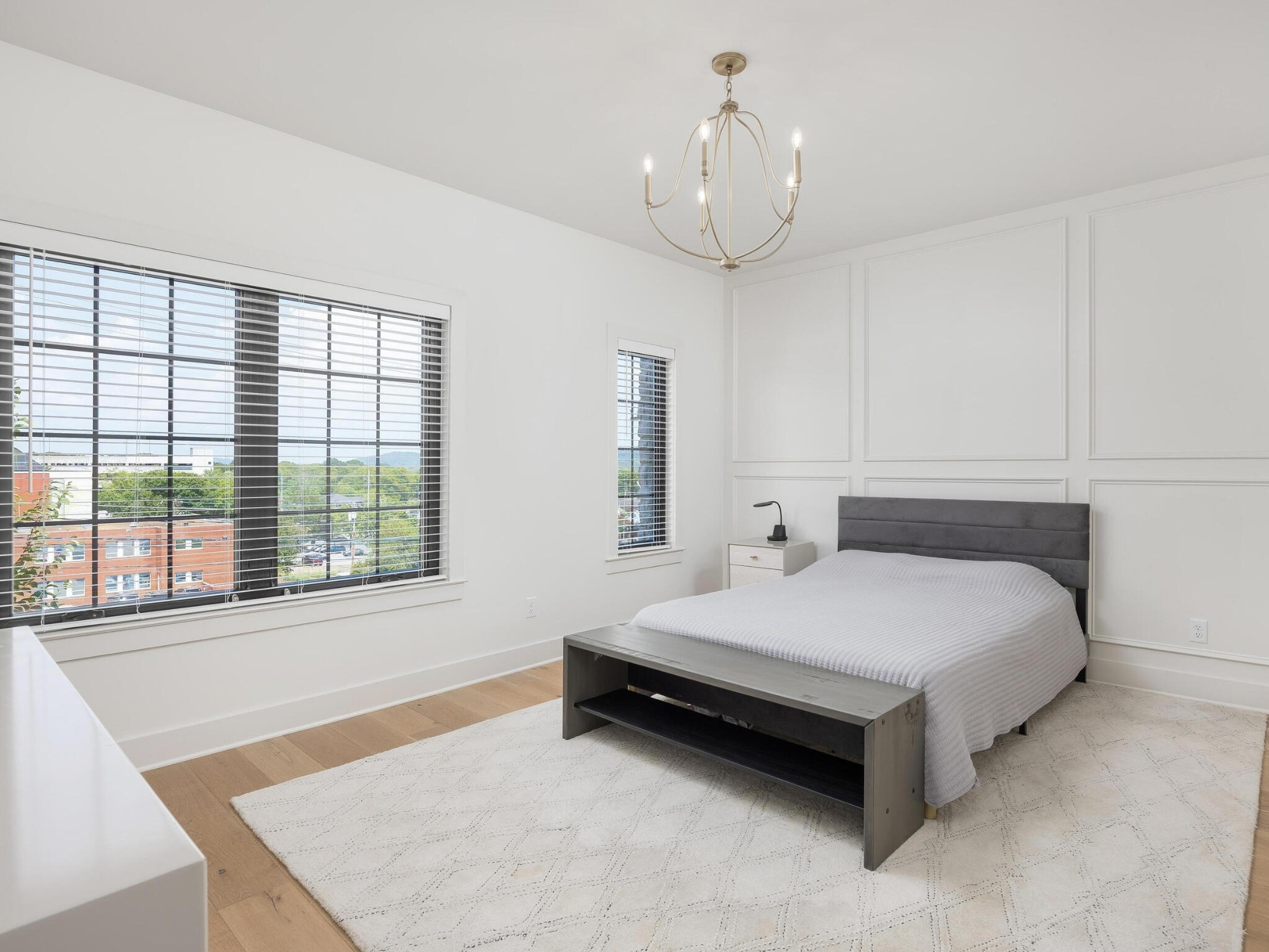 1036 E 4th Street, 103