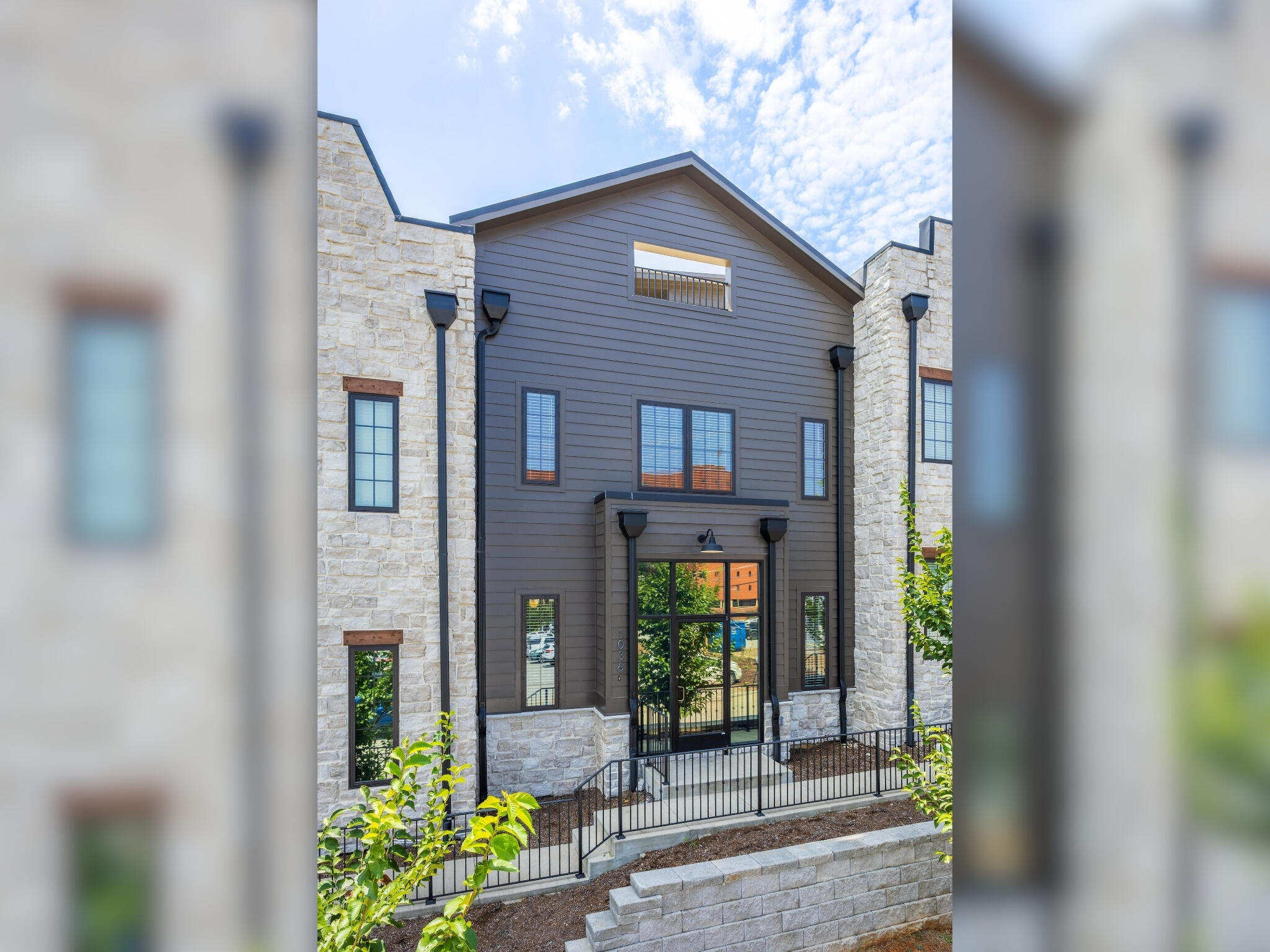1036 E 4th Street, 103