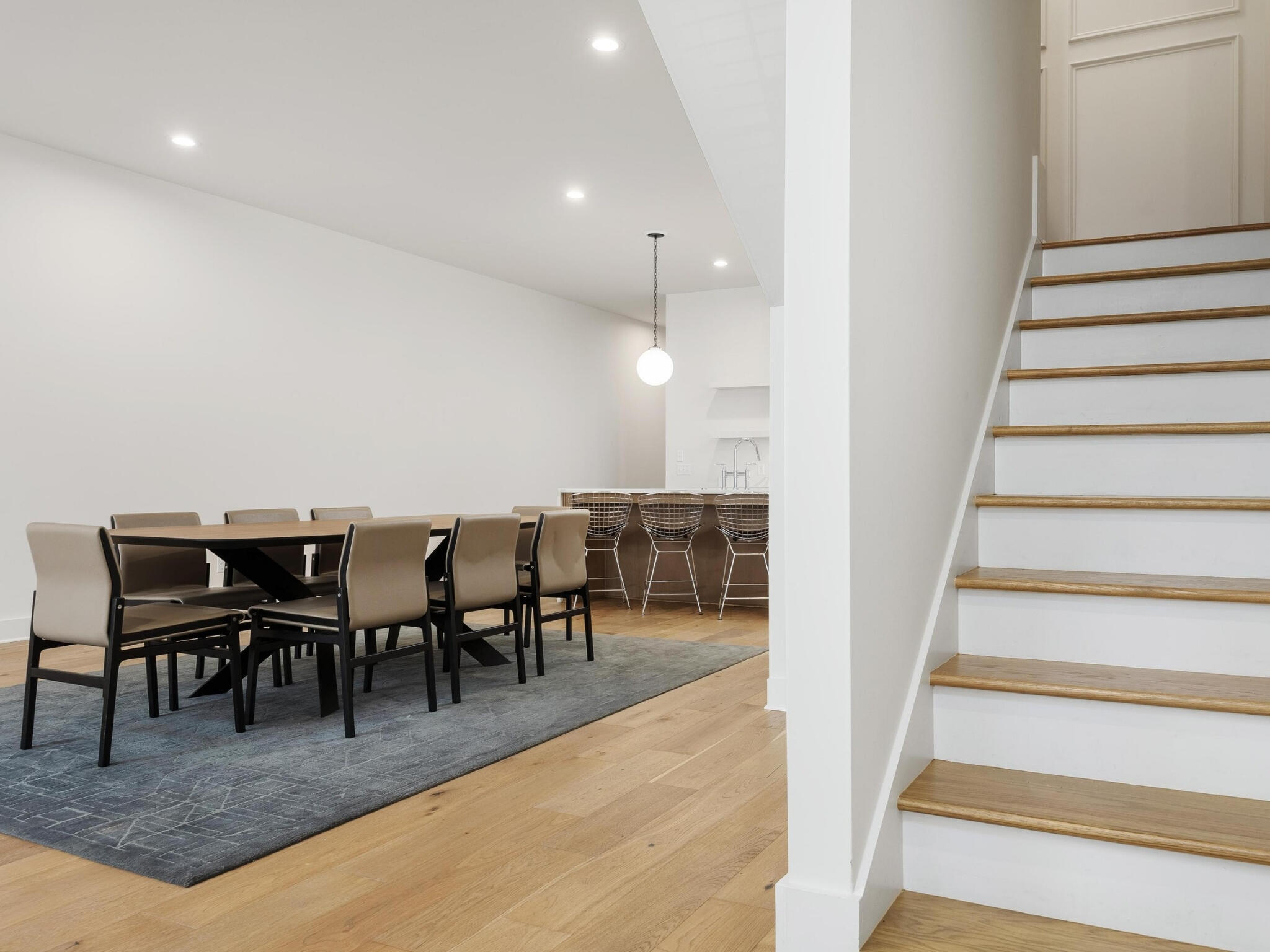 1036 E 4th Street, 103