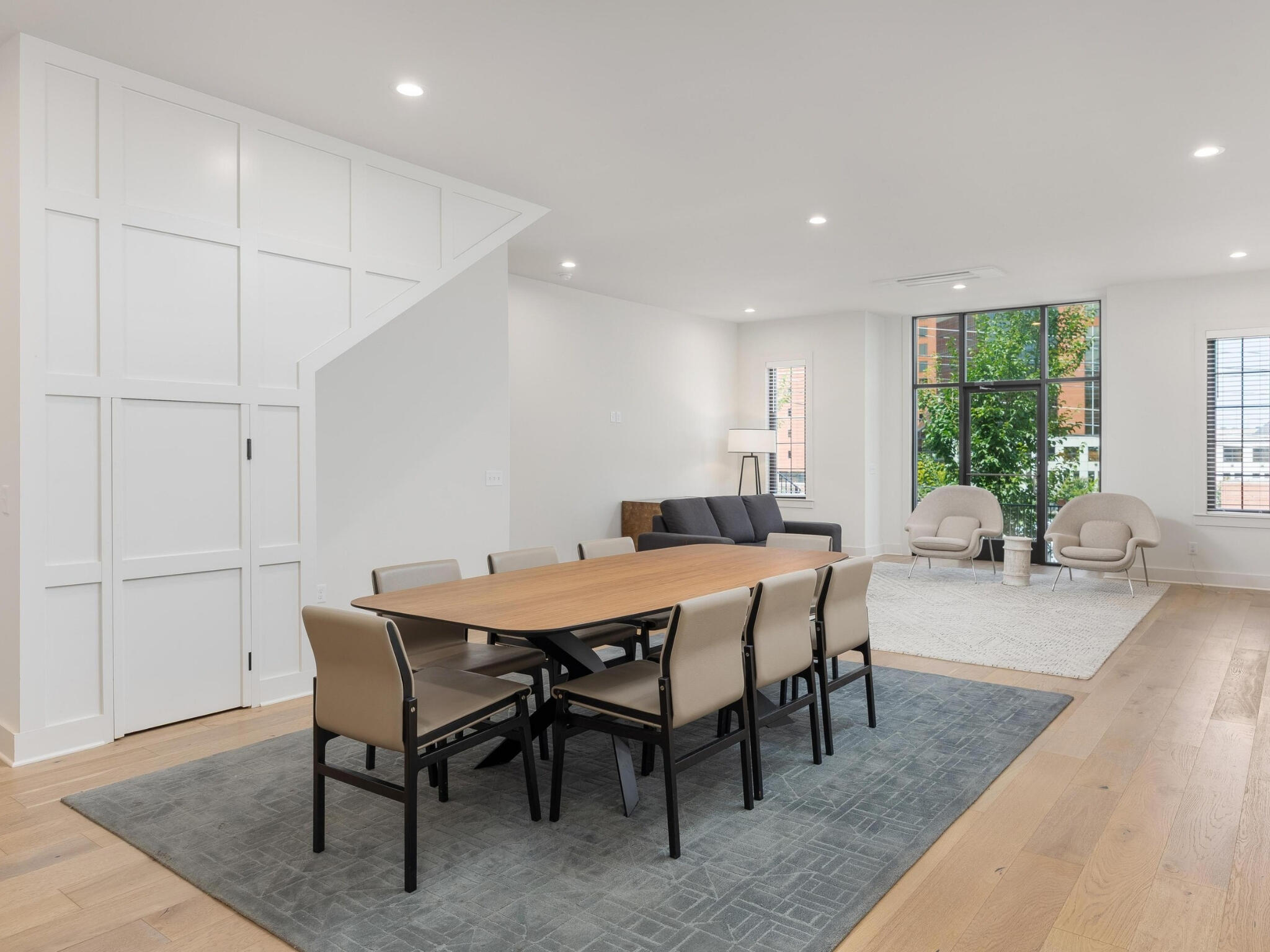 1036 E 4th Street, 103