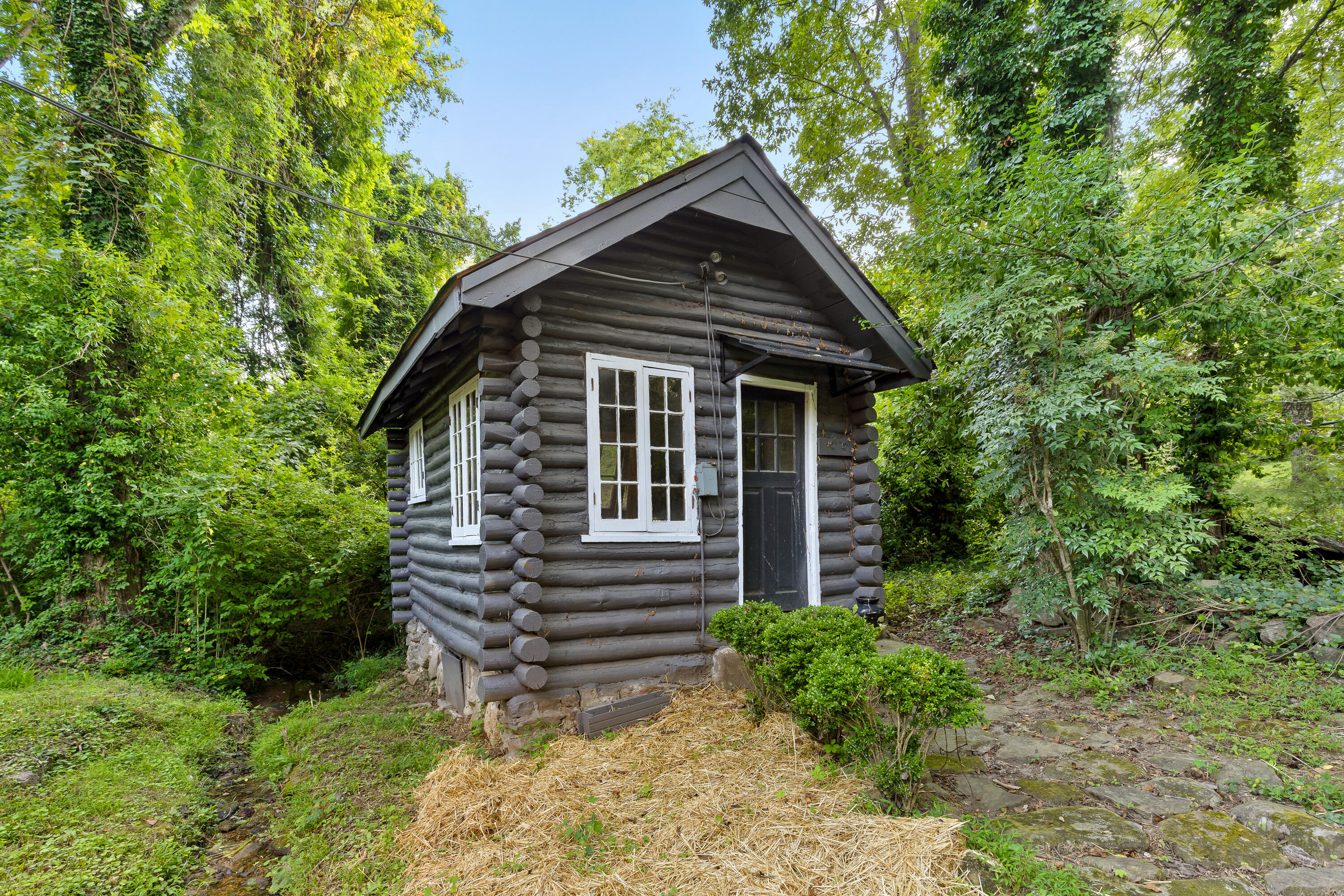 1208 Cinderella Road