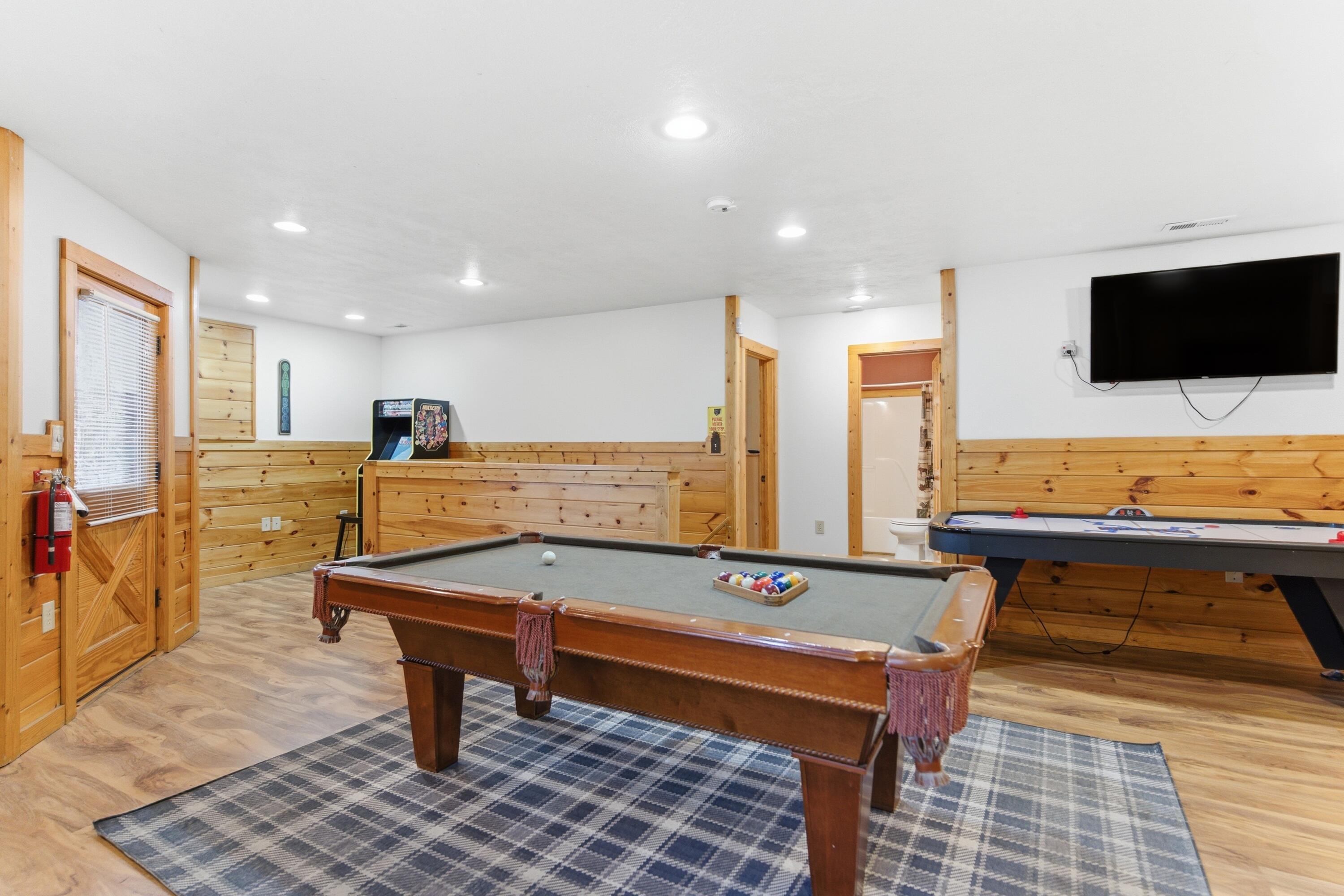 2054 Oakmont Drive