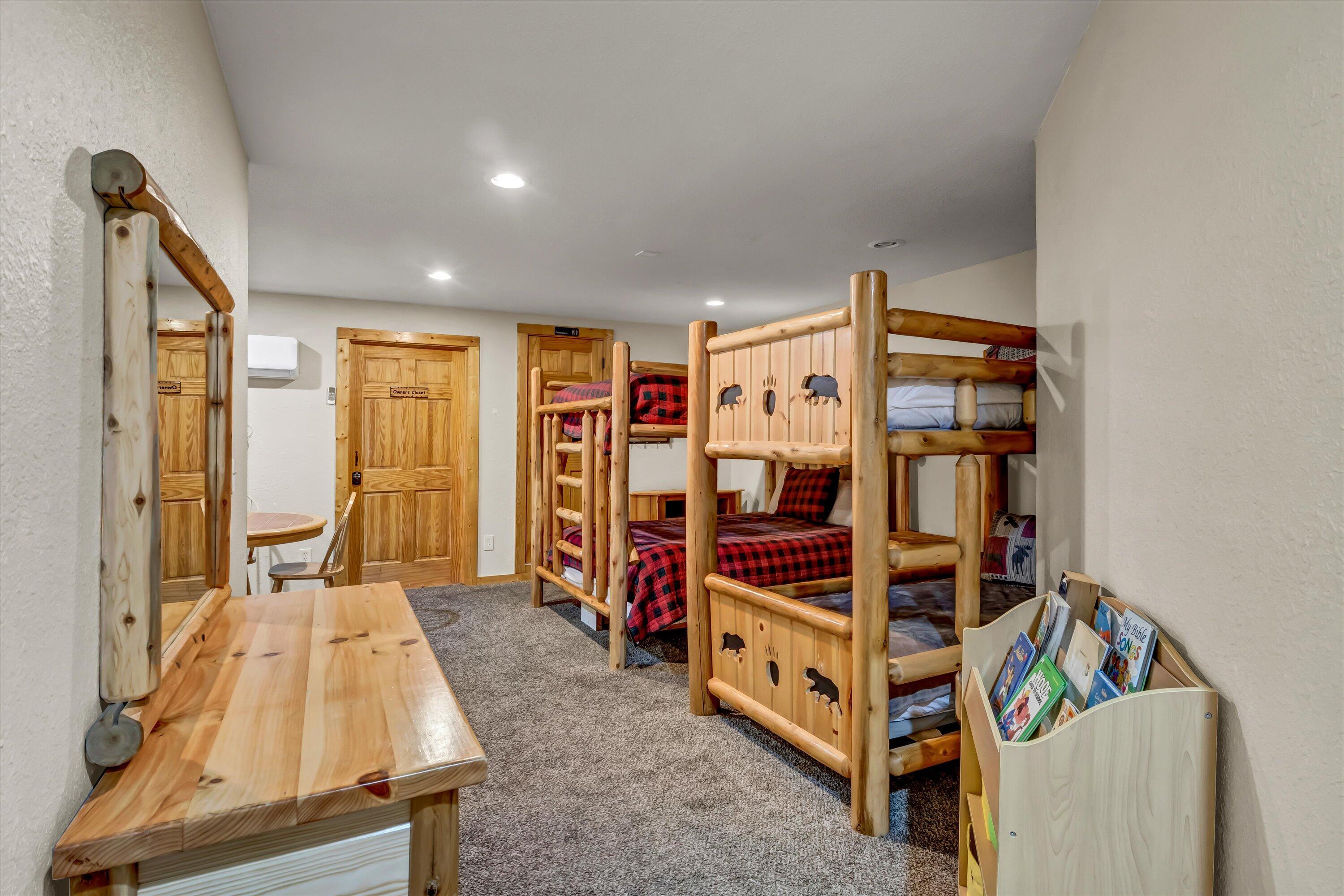 2054 Oakmont Drive