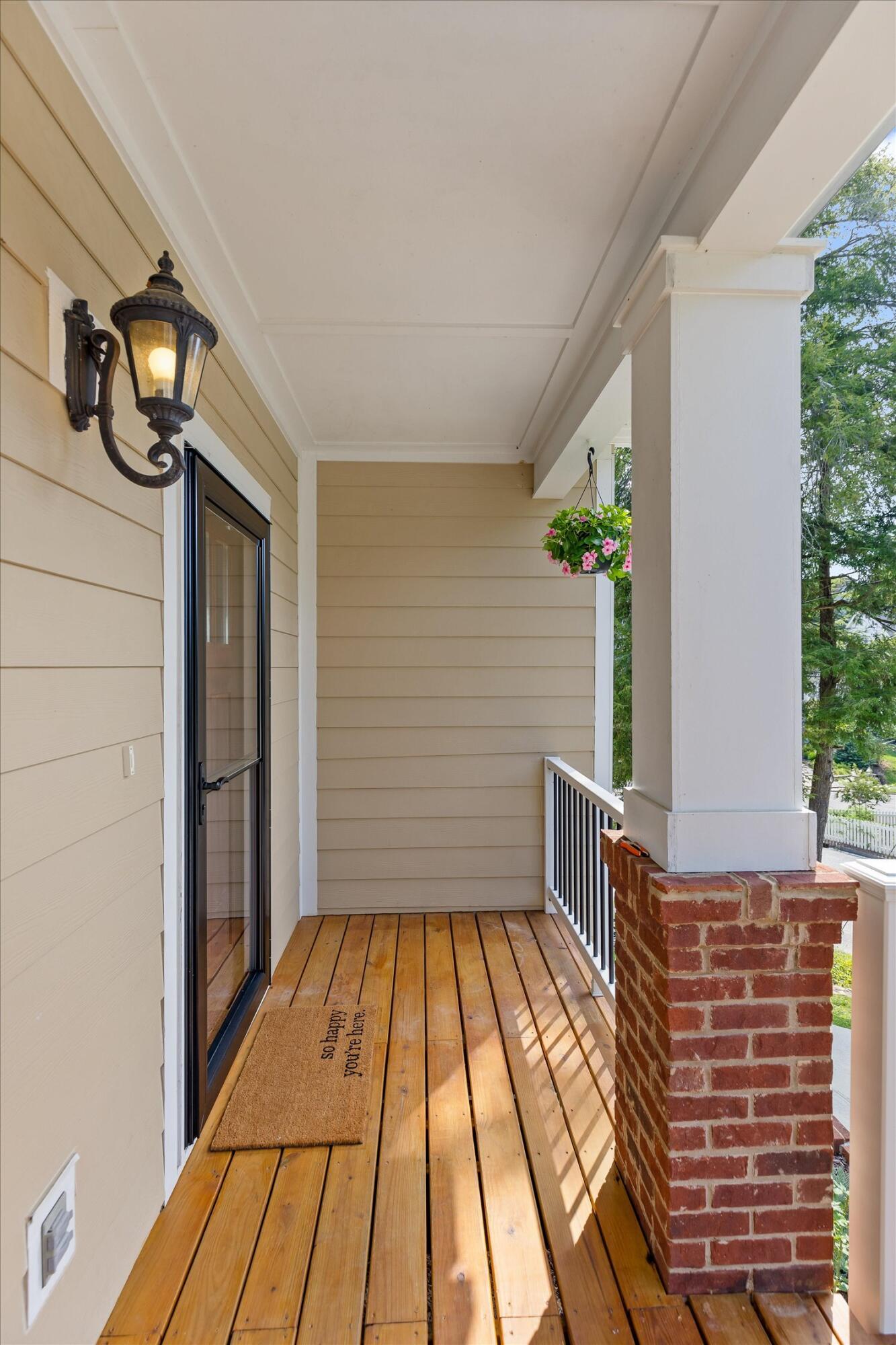 1728 Ichabod Lane