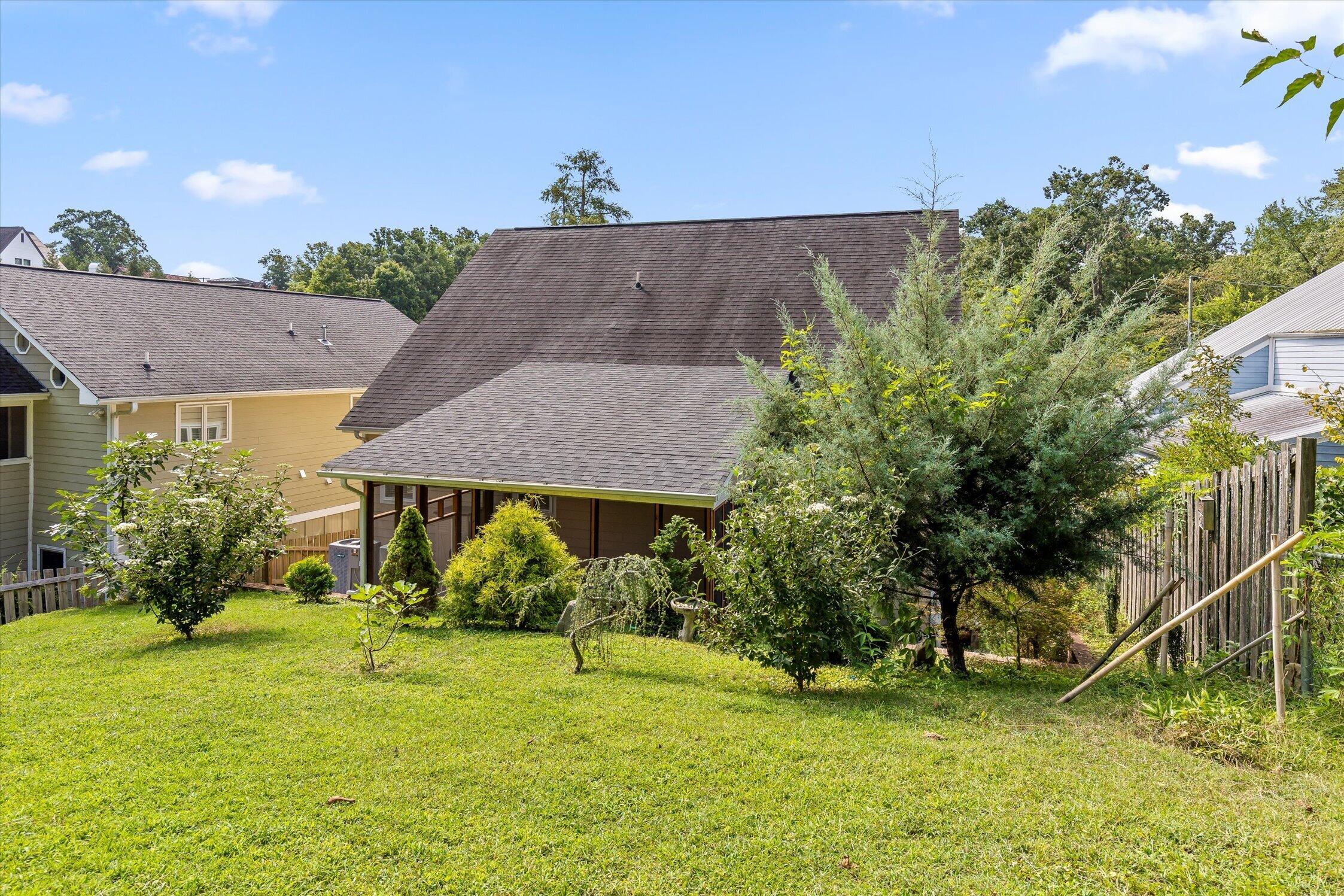 1728 Ichabod Lane