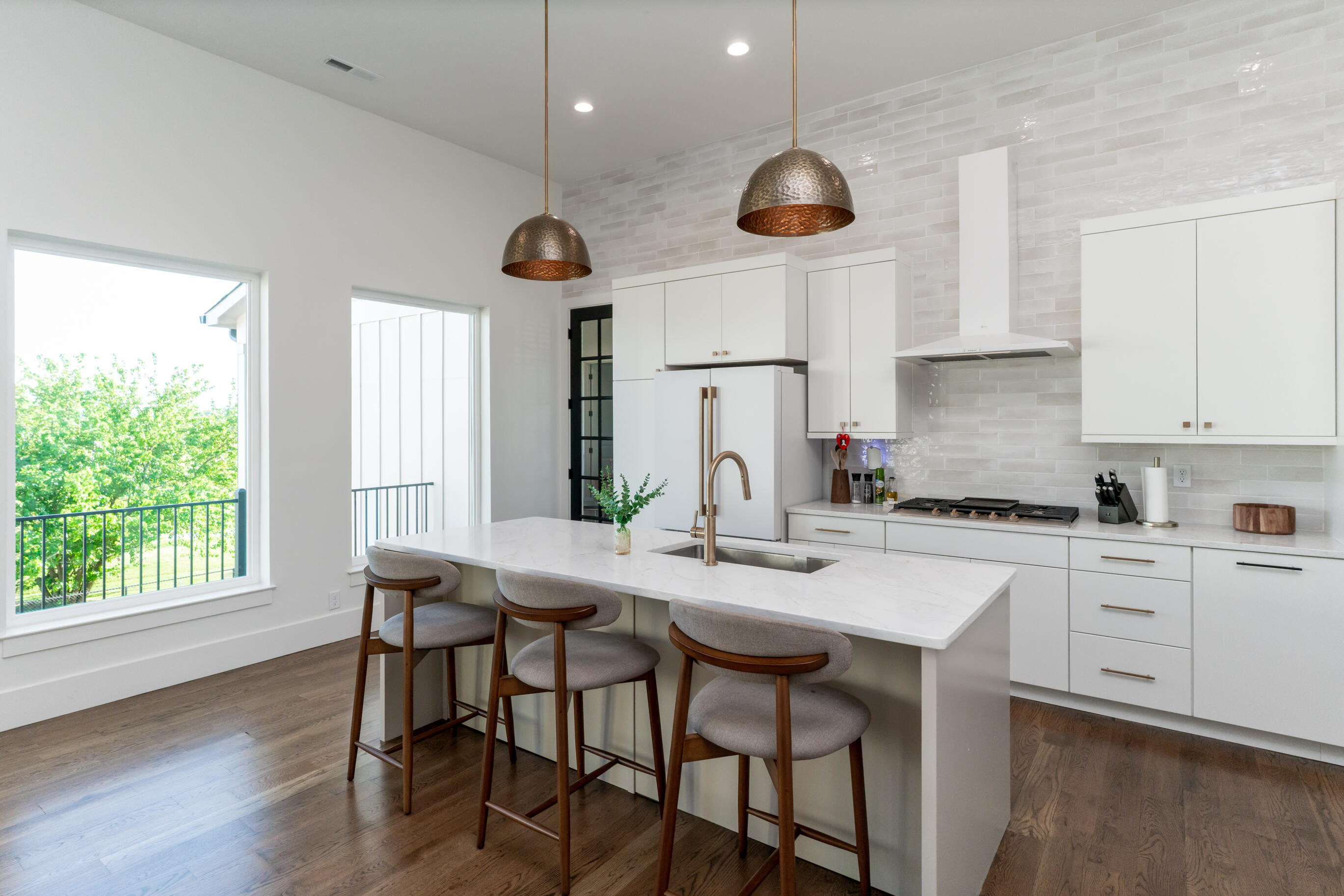 998 Montague Place