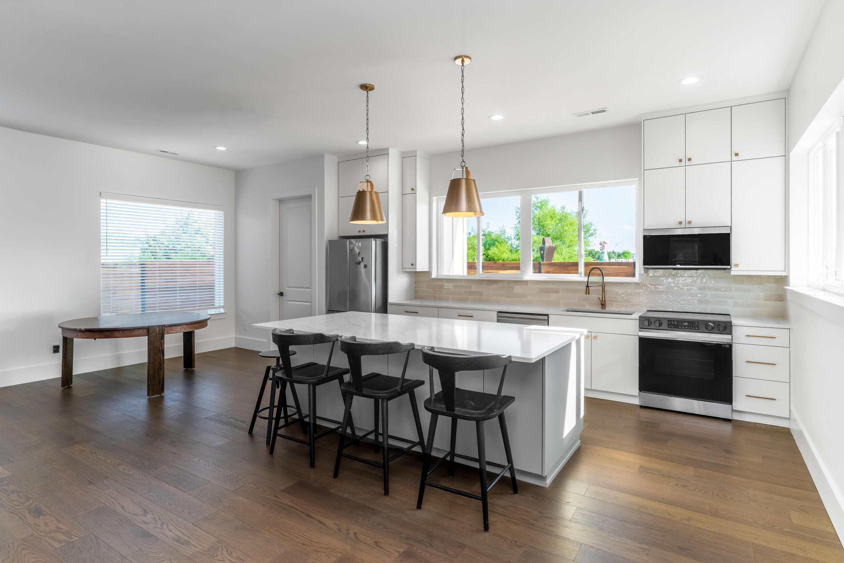 998 Montague Place