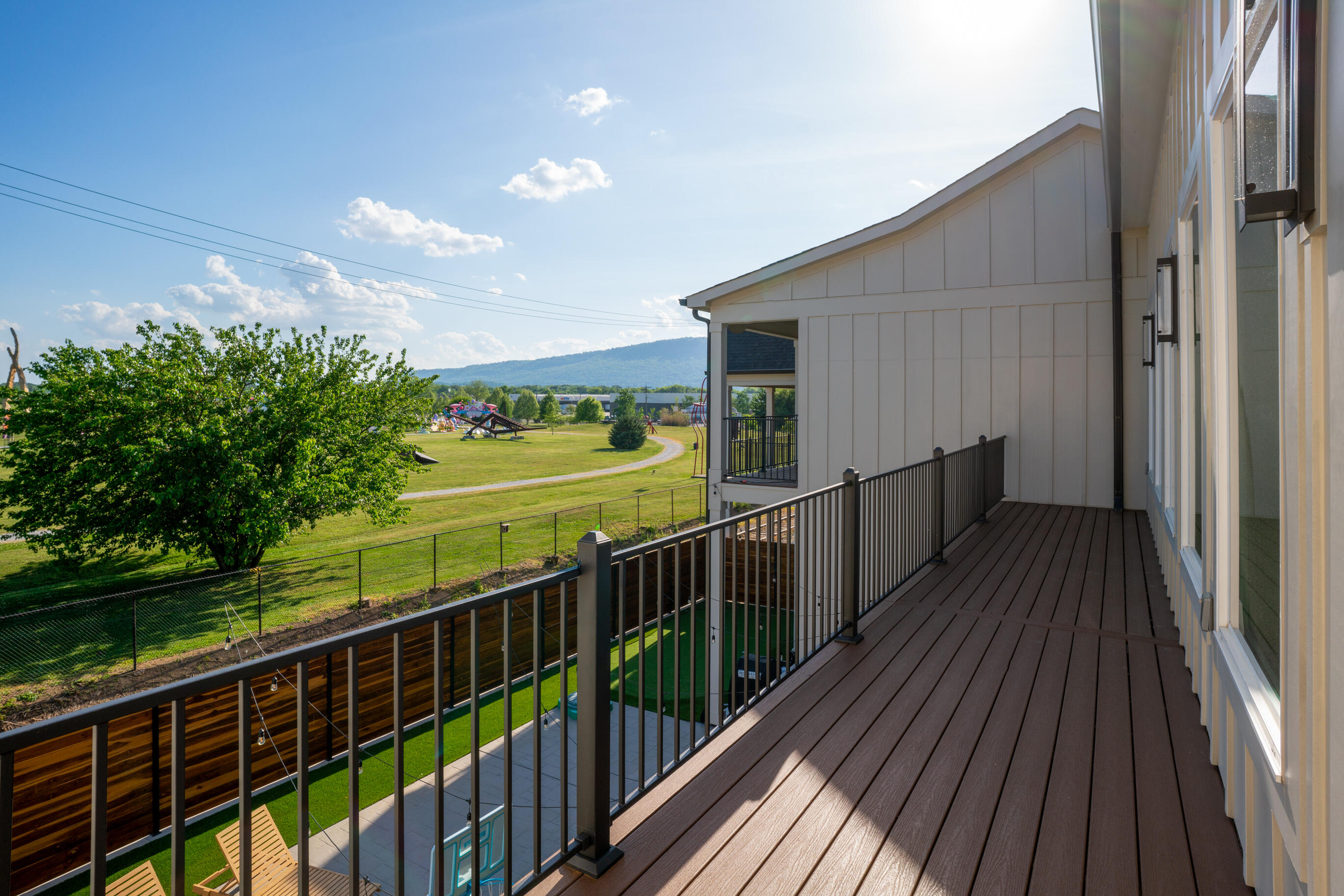 998 Montague Place