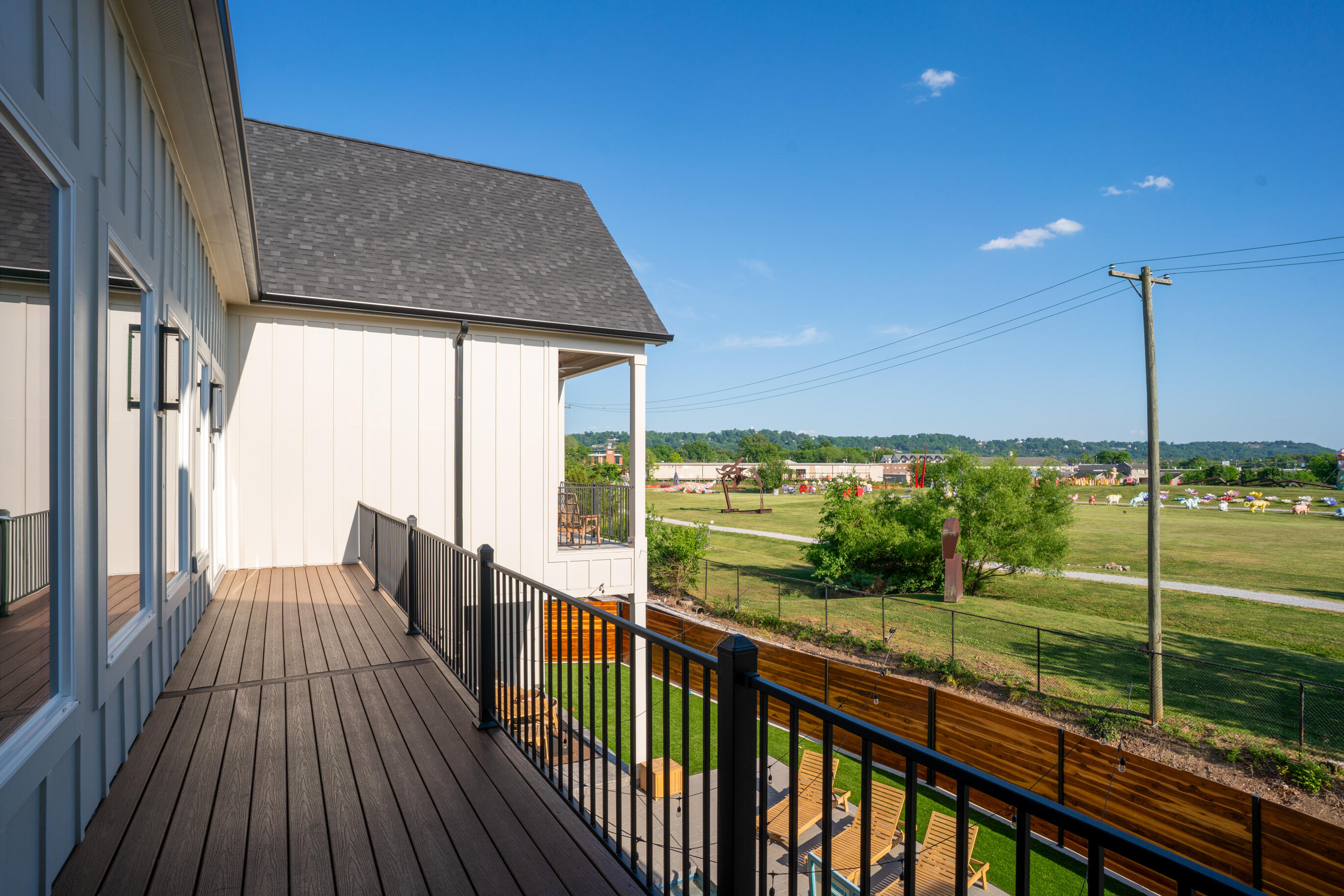 998 Montague Place