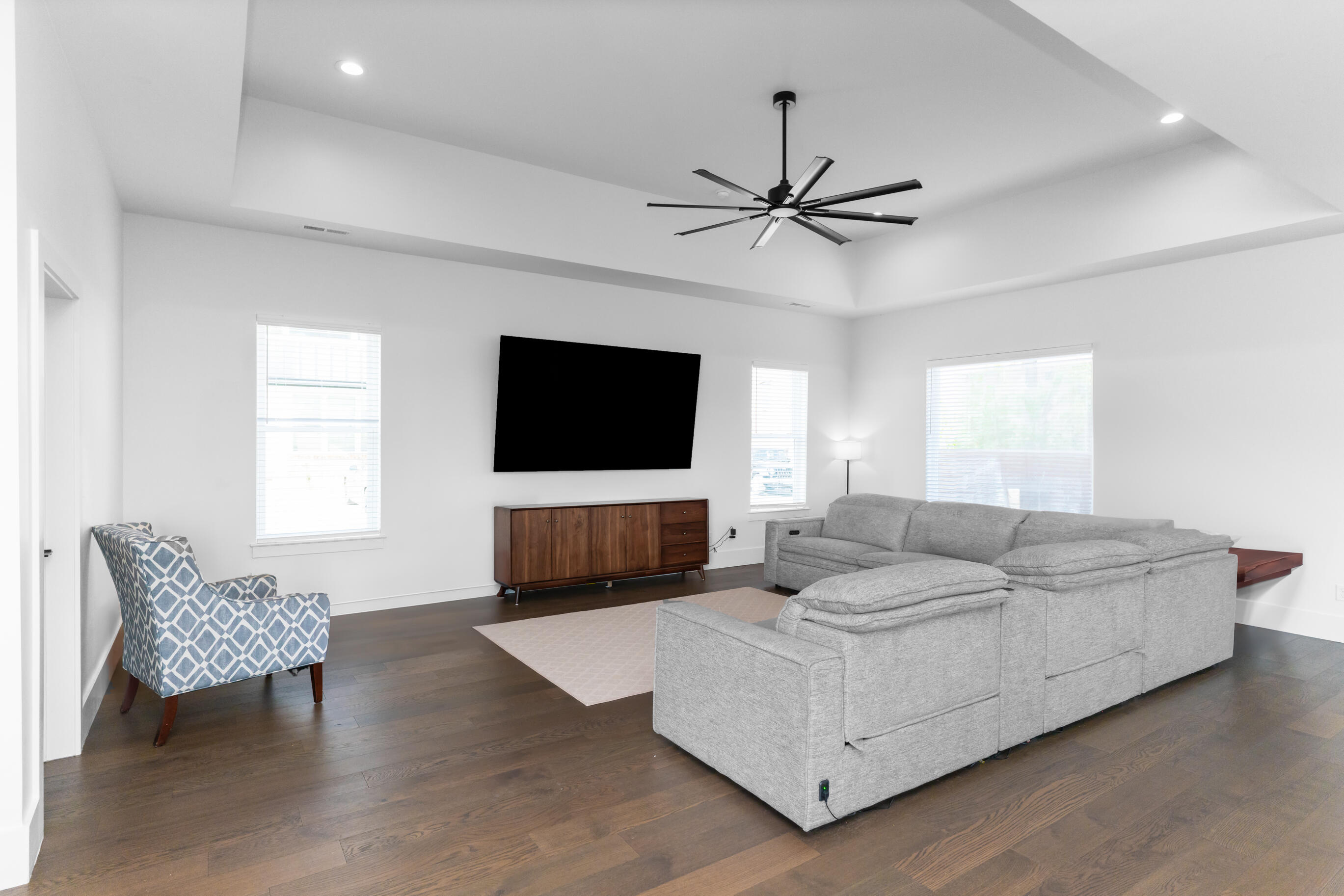 998 Montague Place