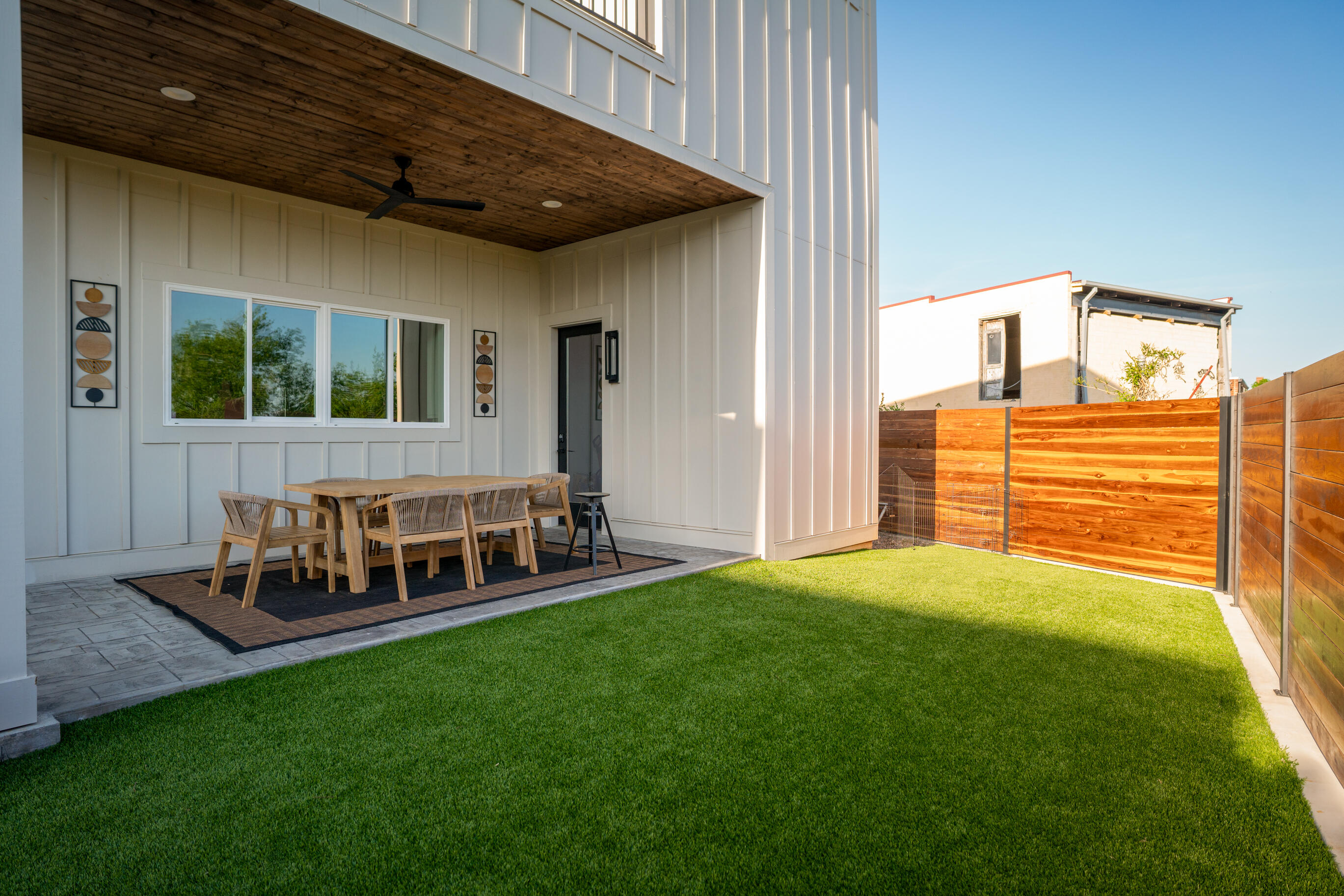 998 Montague Place