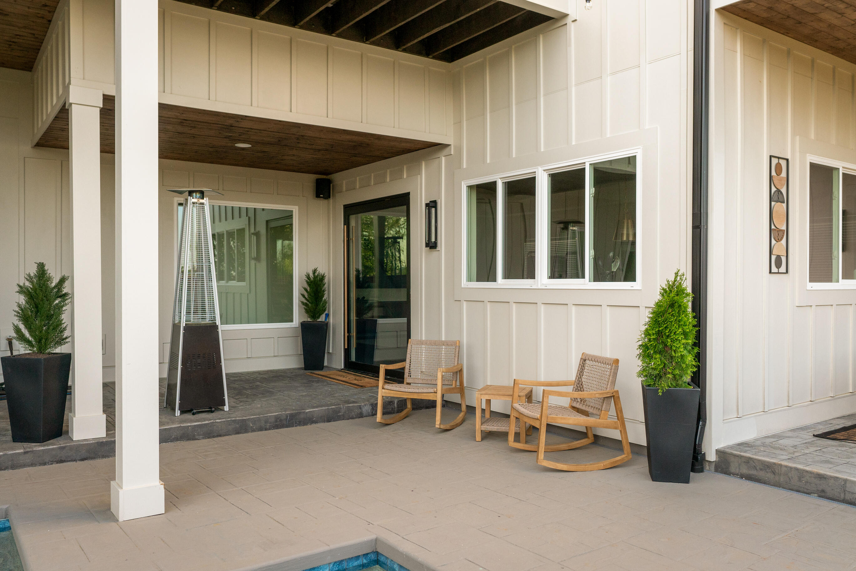 998 Montague Place