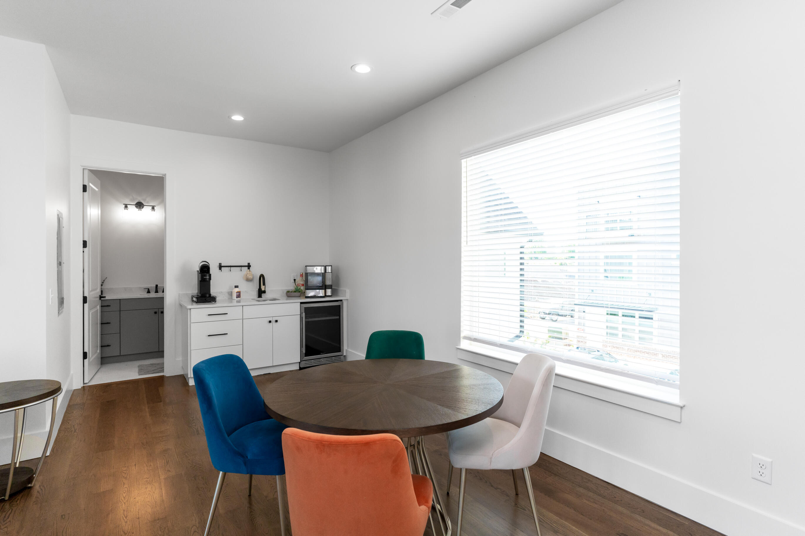 998 Montague Place