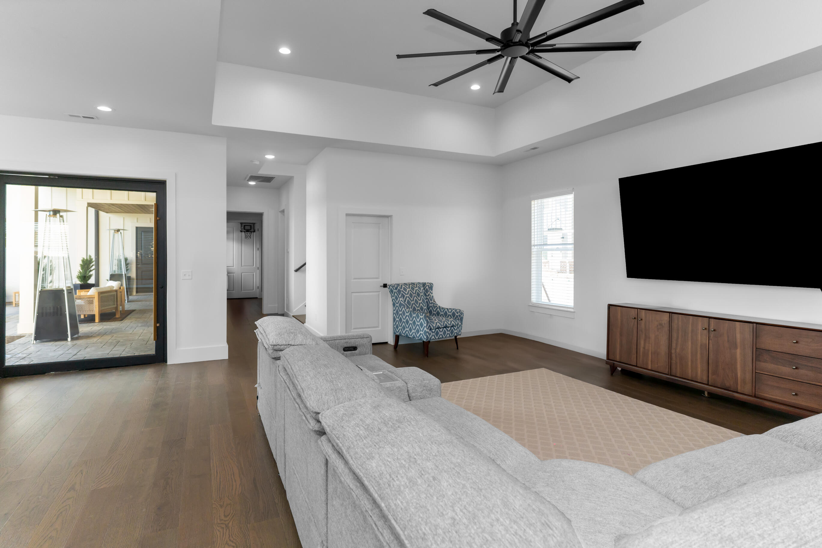 998 Montague Place