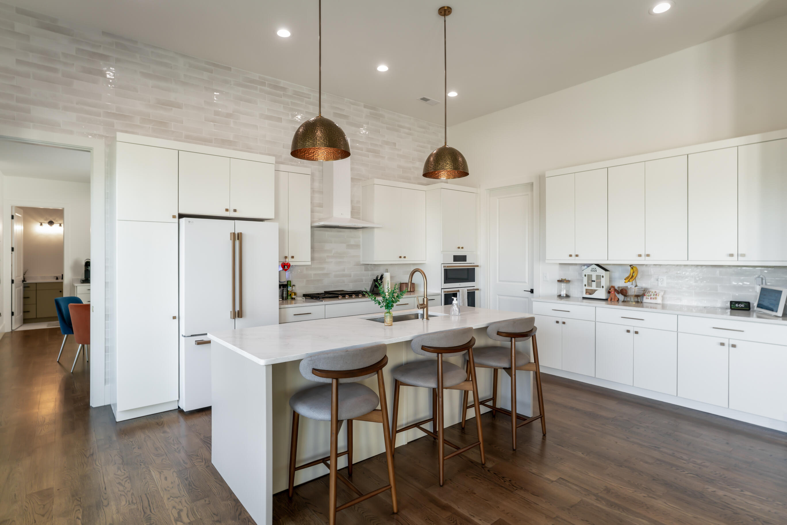 998 Montague Place