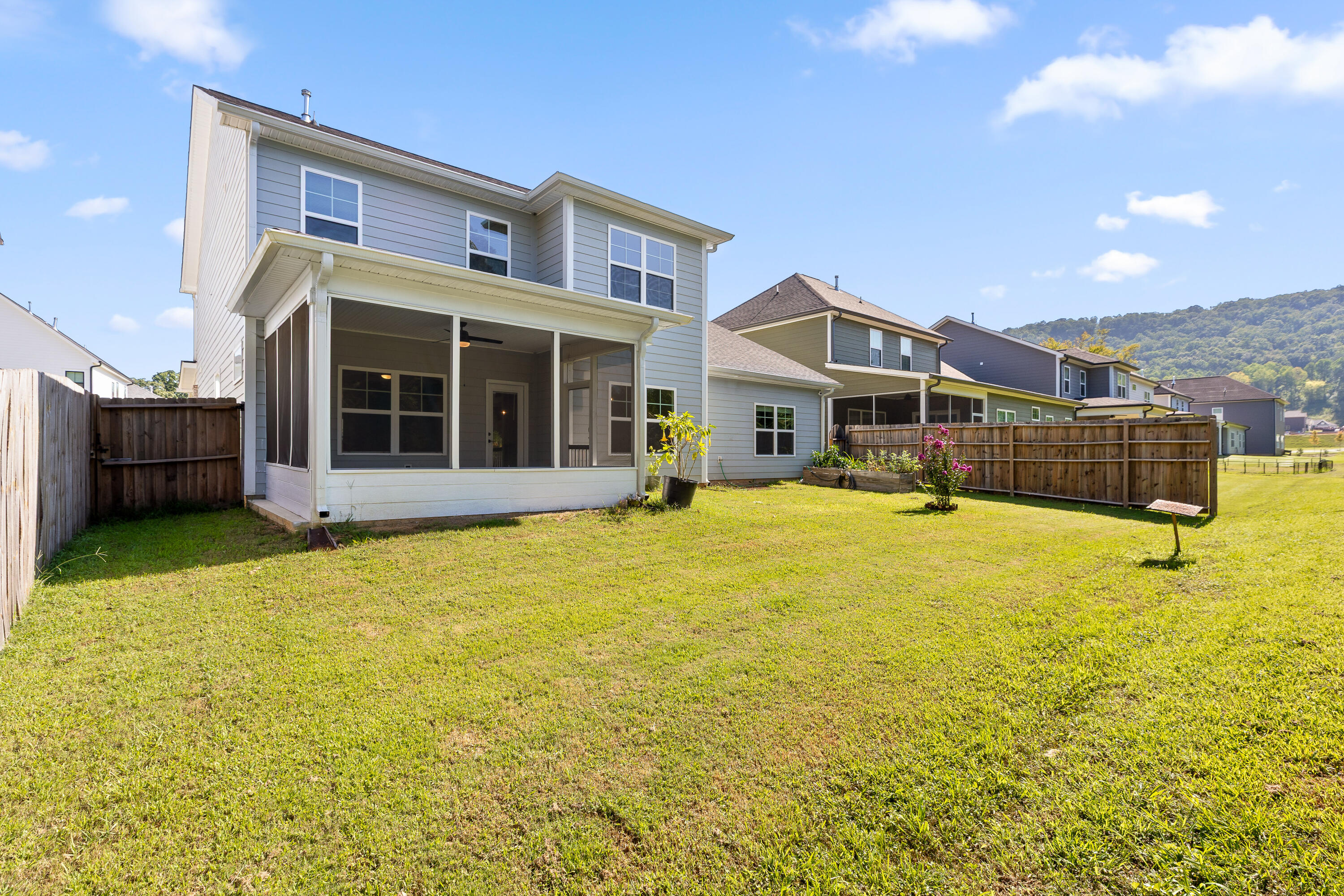 9608 Mayfly Road